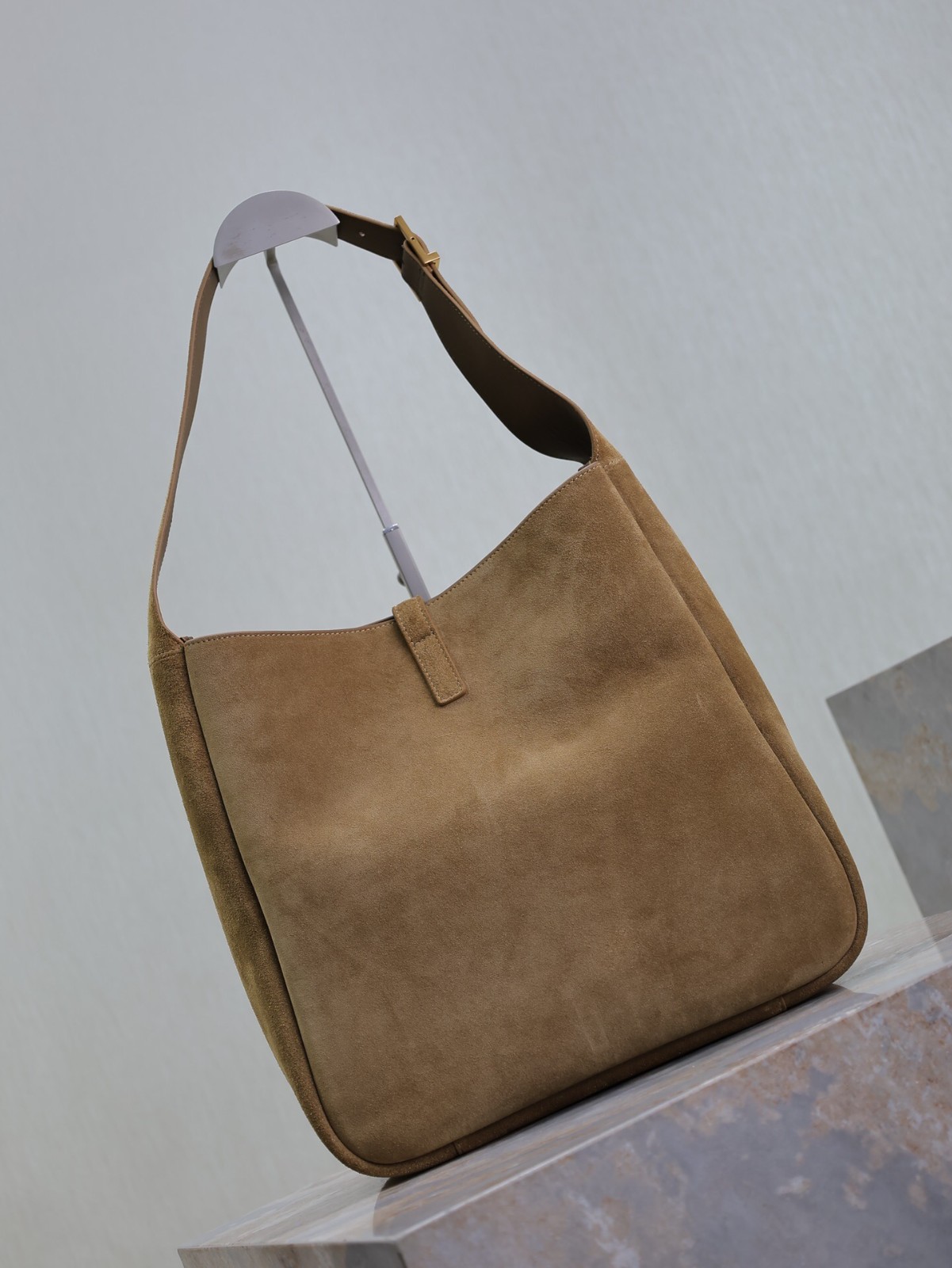 107 YSL 753837