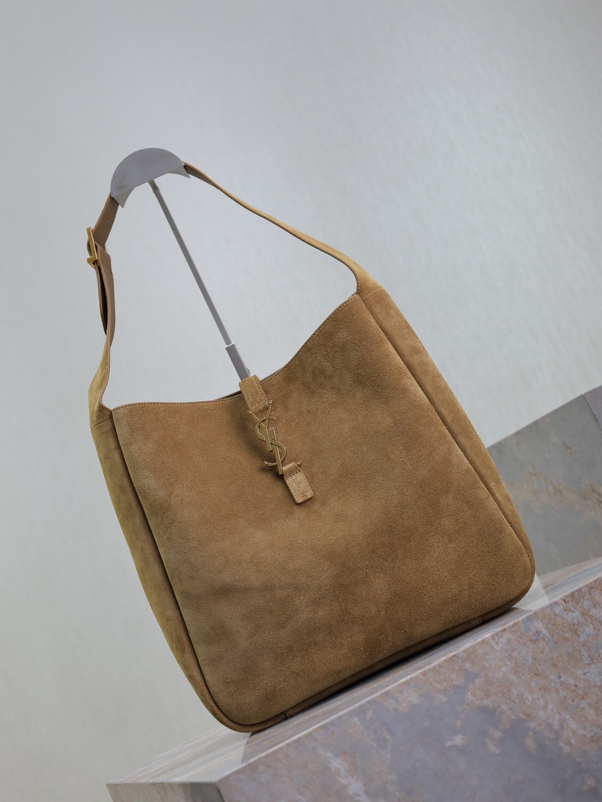 107 YSL 753837
