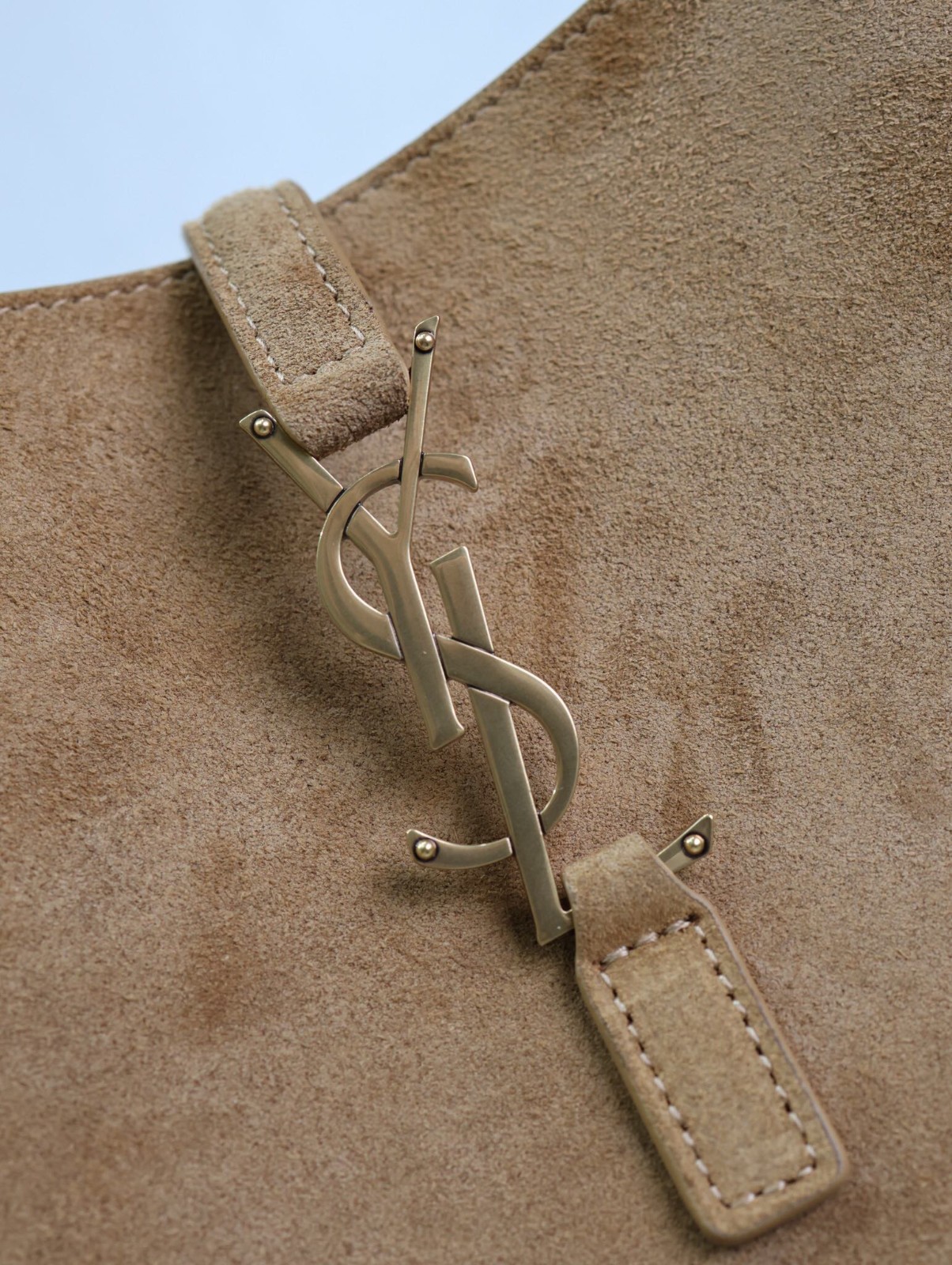 106 YSL 713938