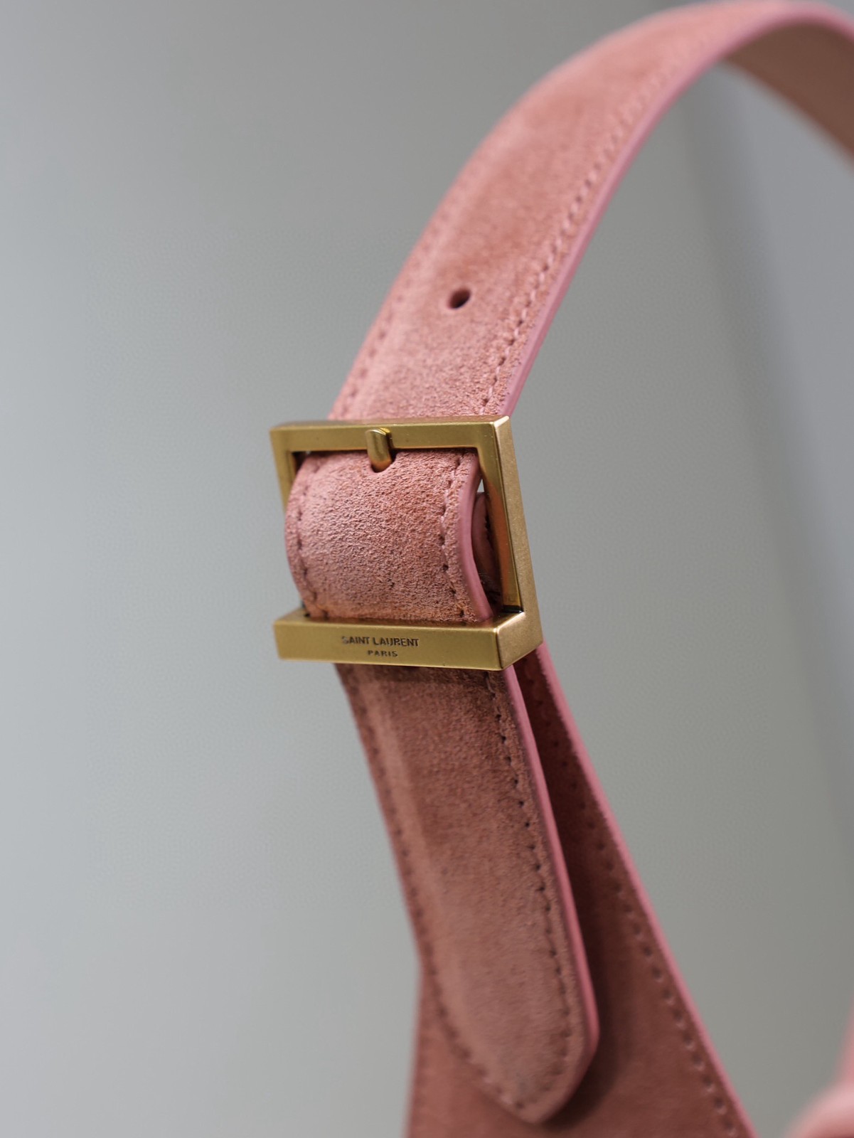 103 YSL 713938