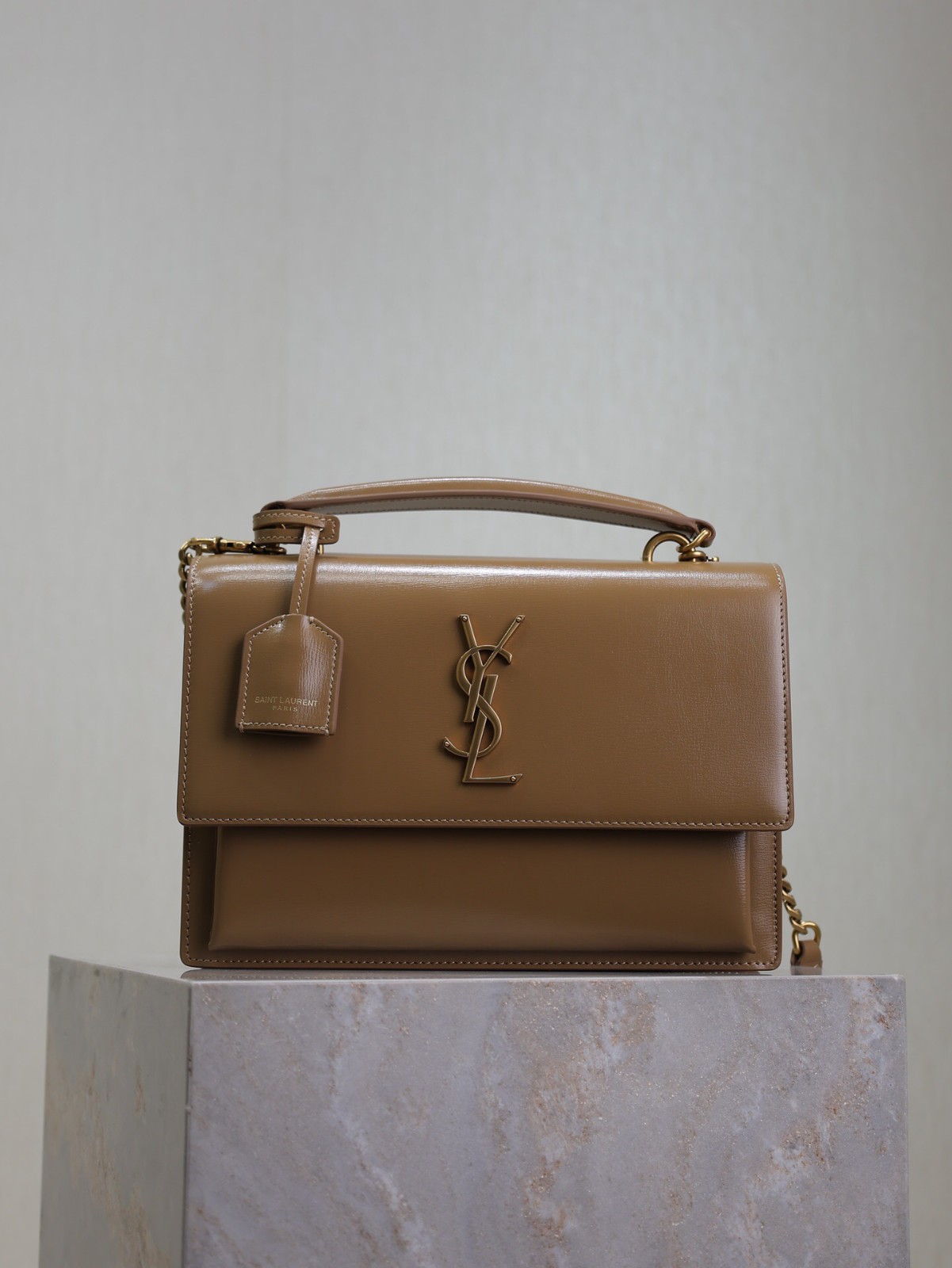 101 YSL 634723