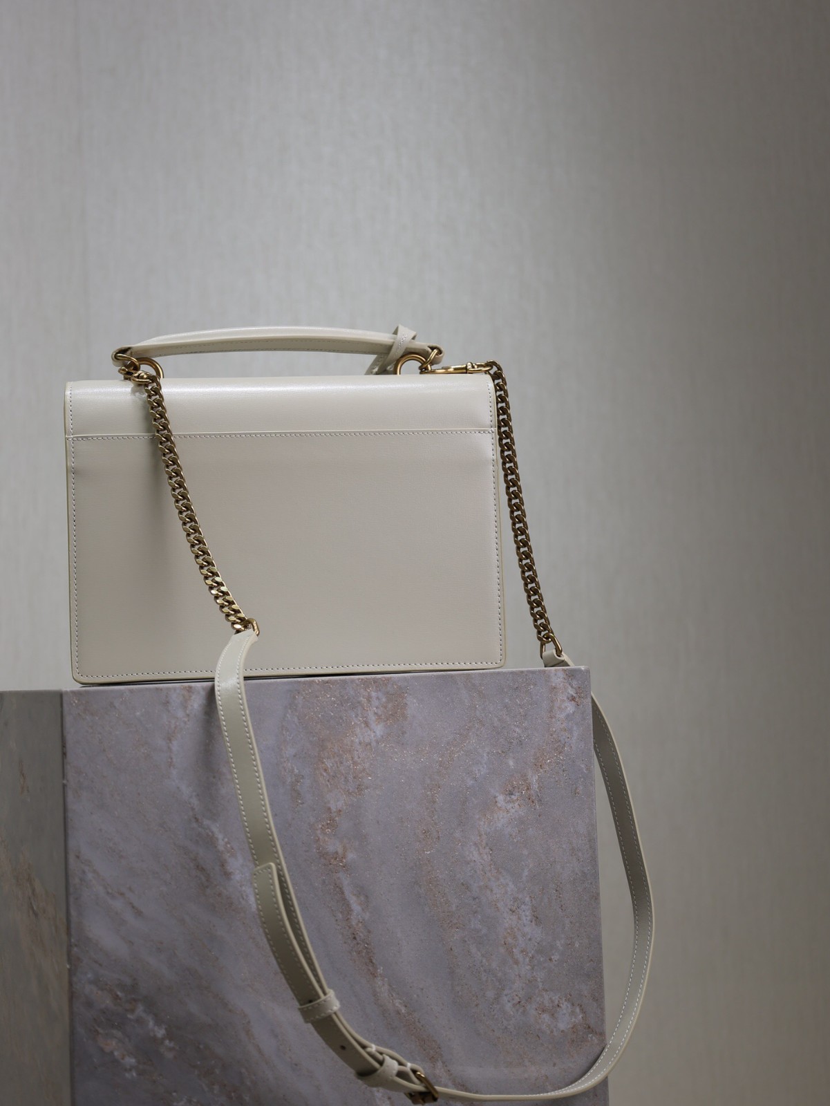 100 YSL  634723