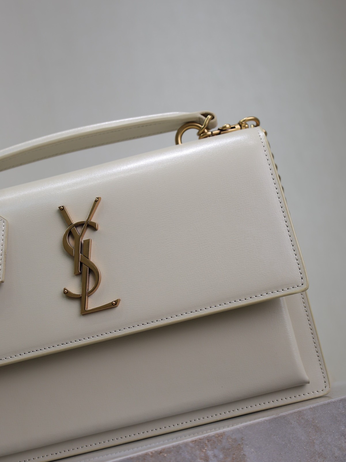 100 YSL  634723