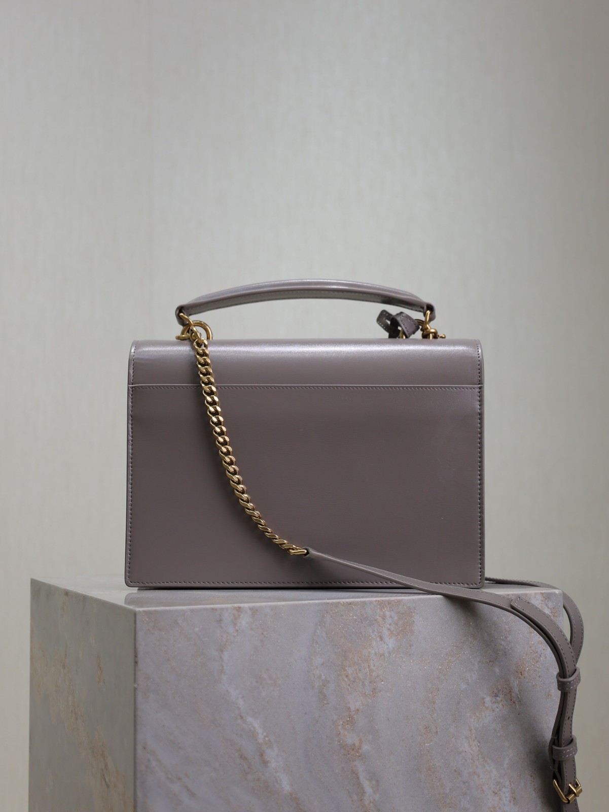 099 YSL 634723