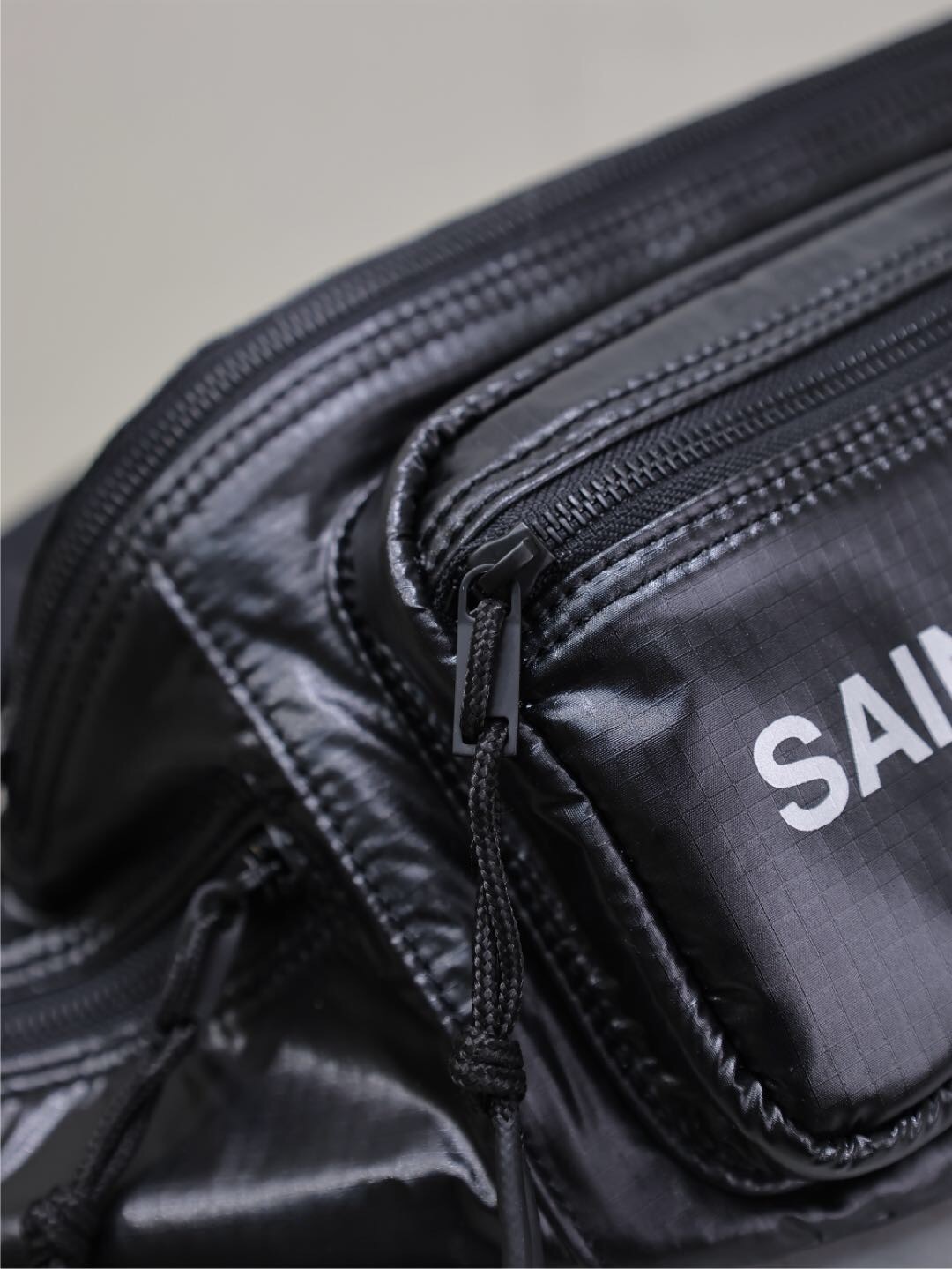 098 YSL 581375