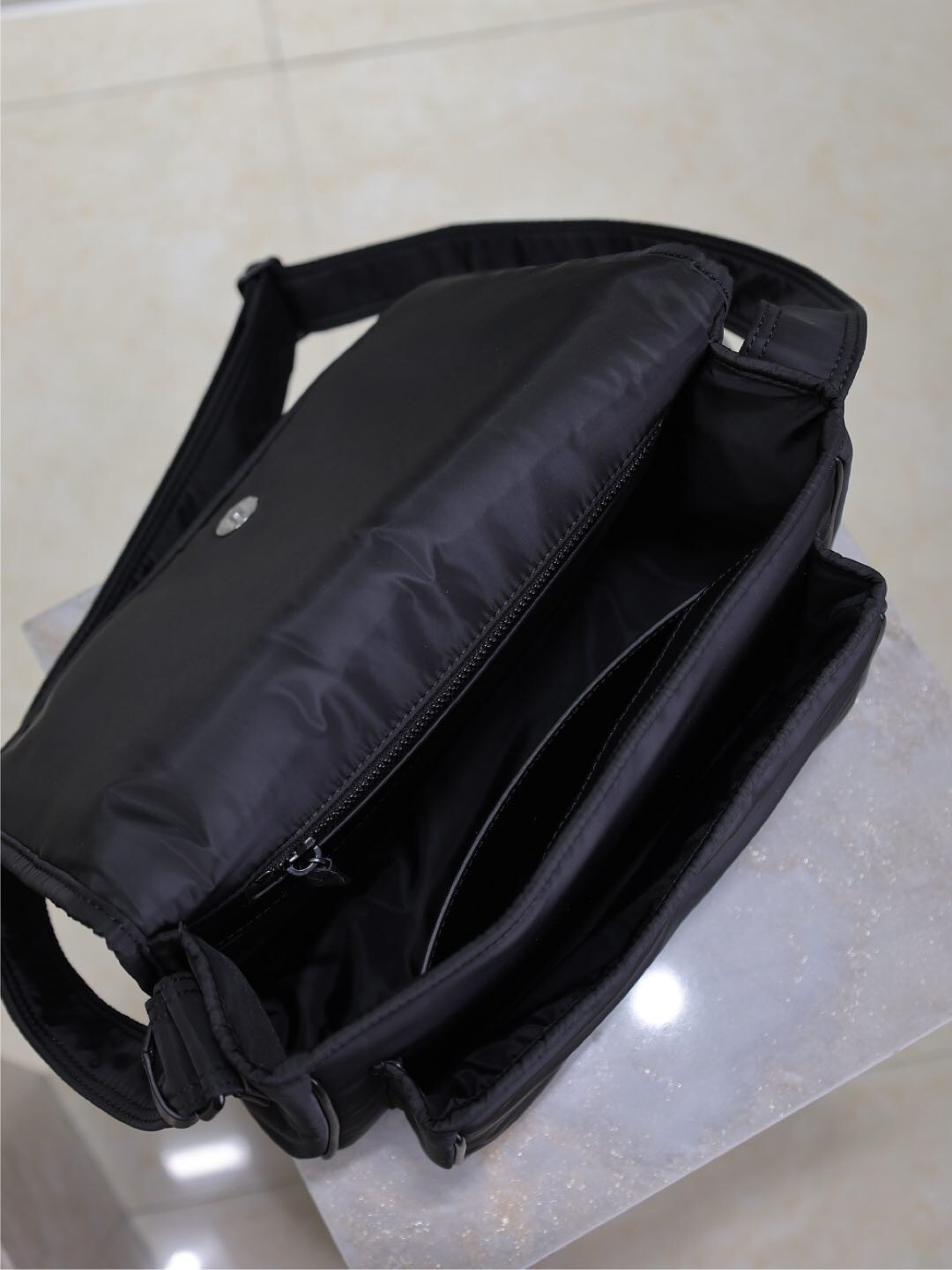 095 YSL 633158