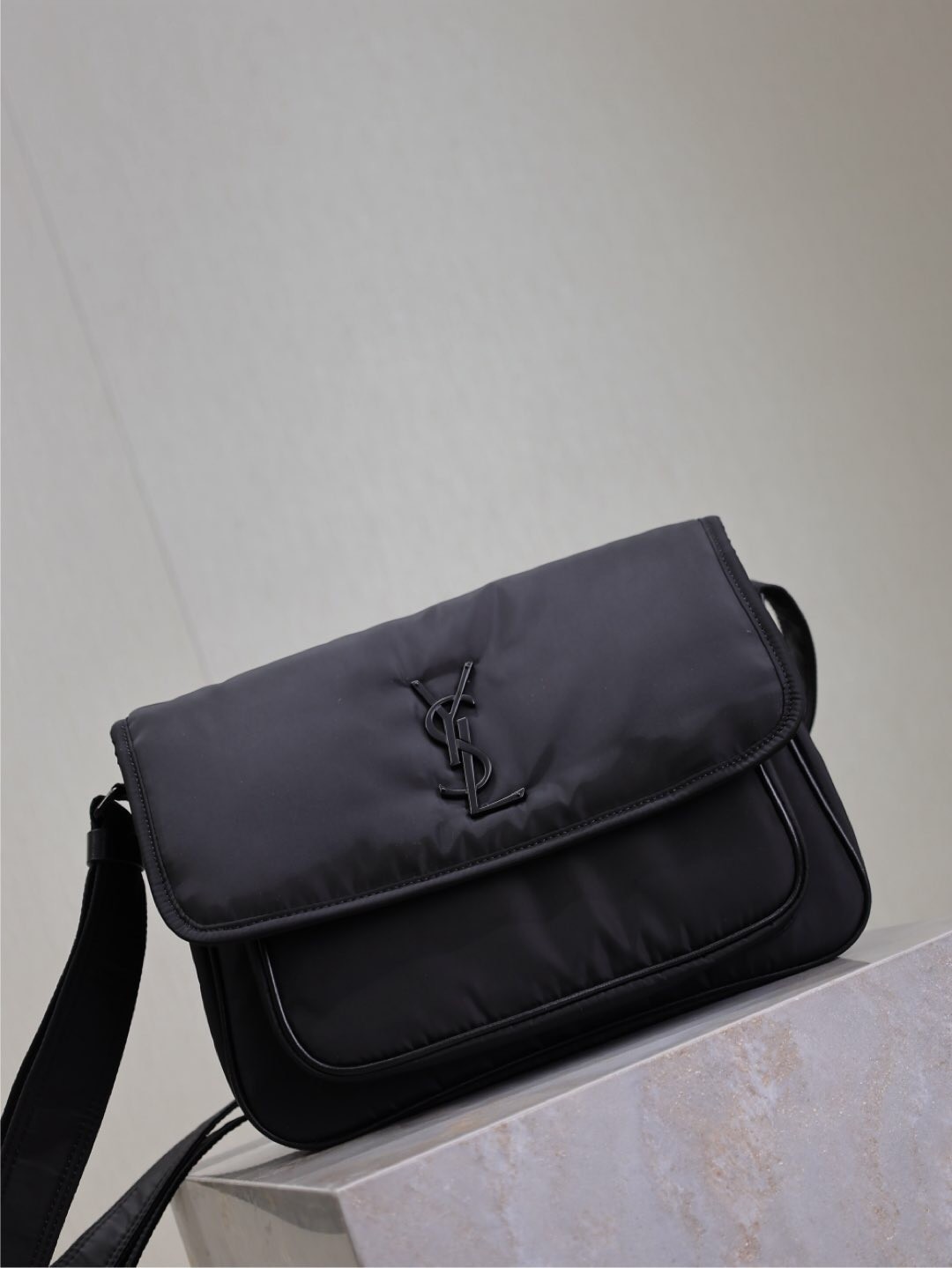 095 YSL 633158