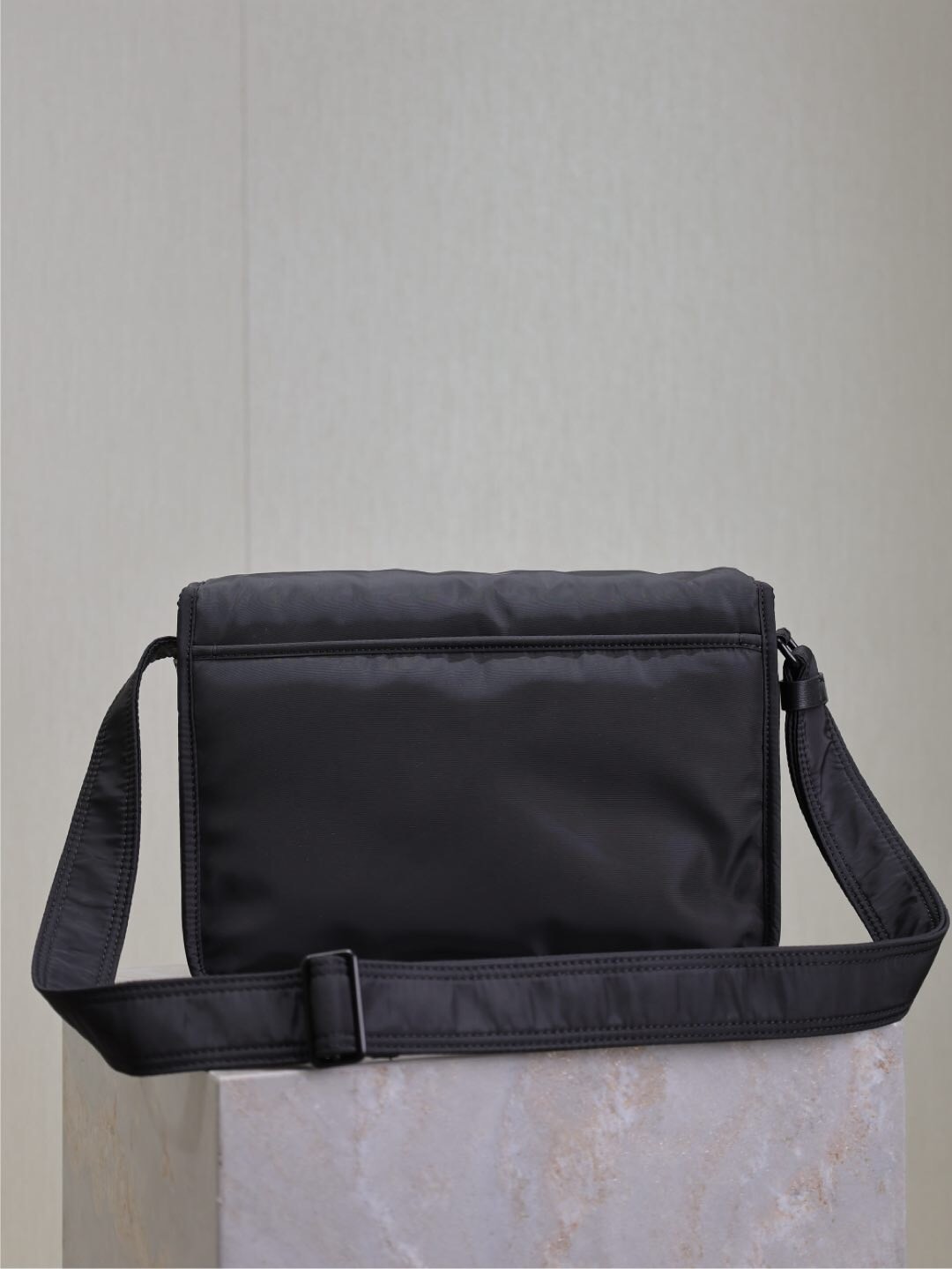 095 YSL 633158