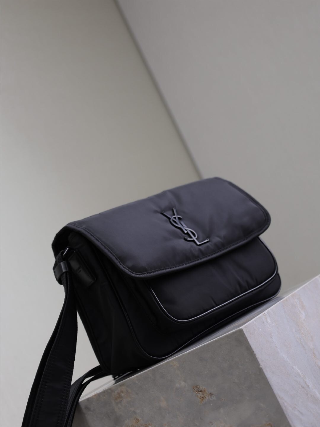 095 YSL 633158