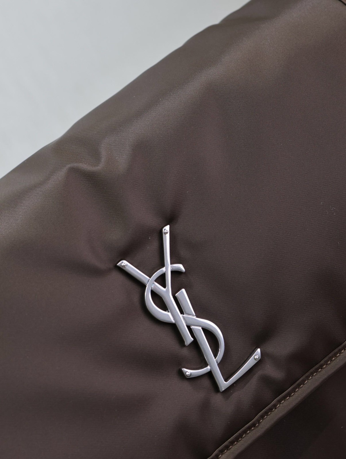 093 YSL 498830