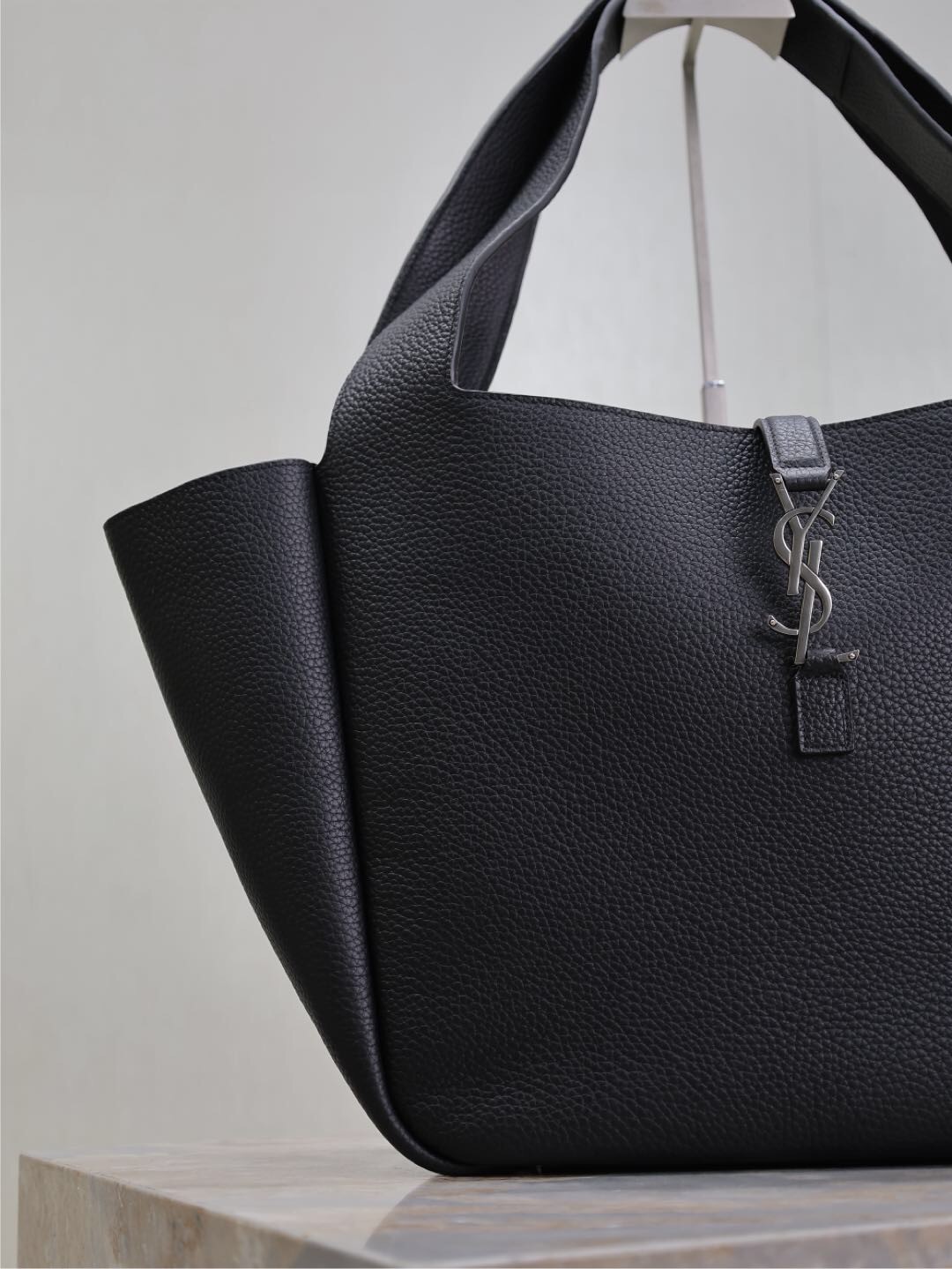 091 YSL 763435