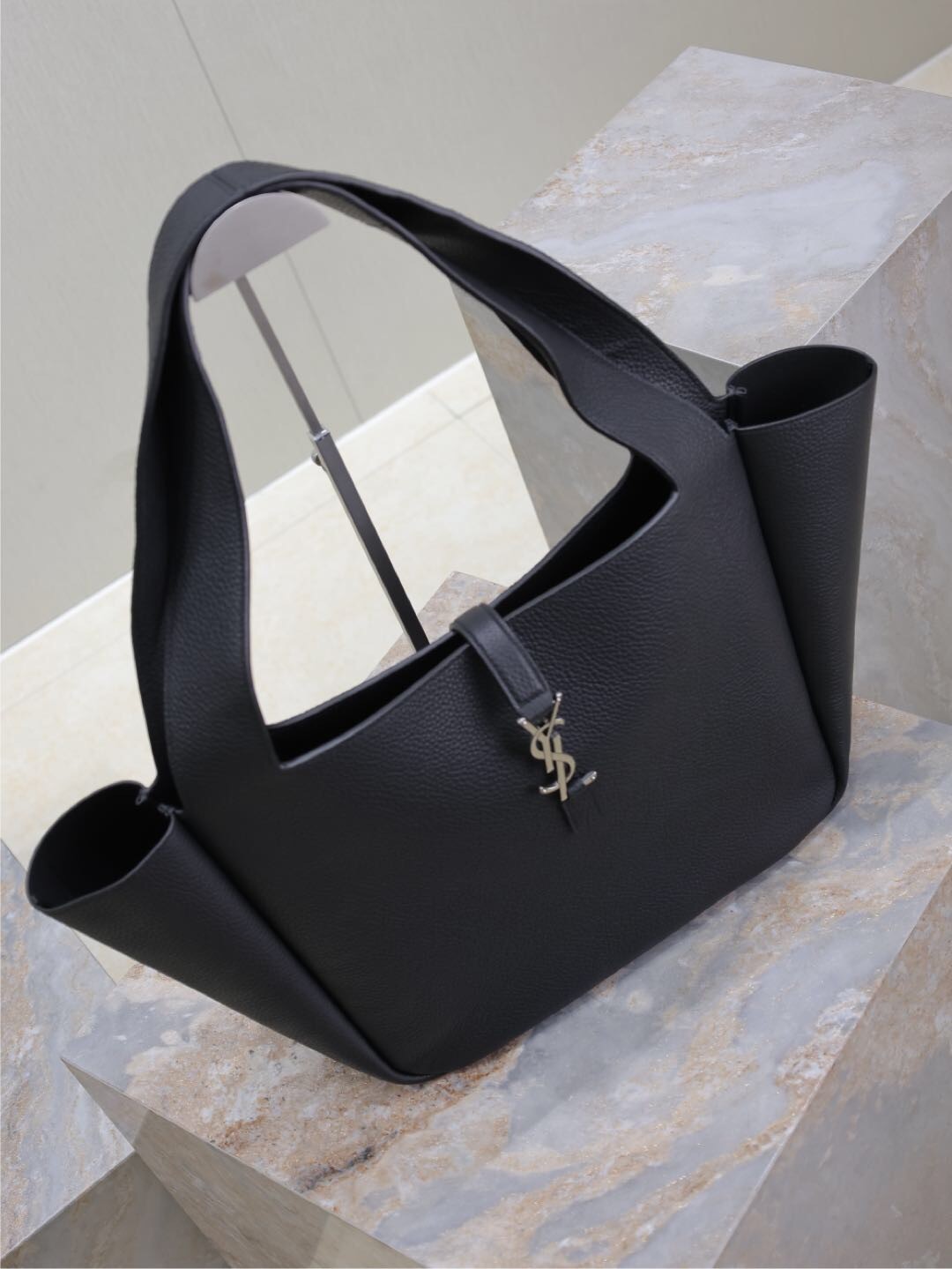 091 YSL 763435