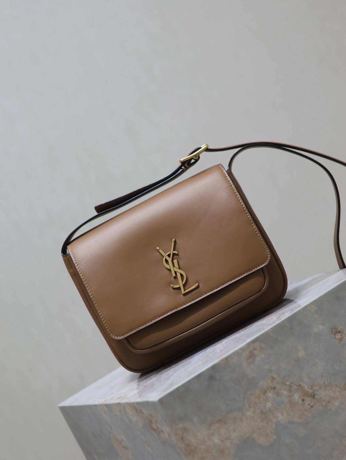 089 YSL 633151-1