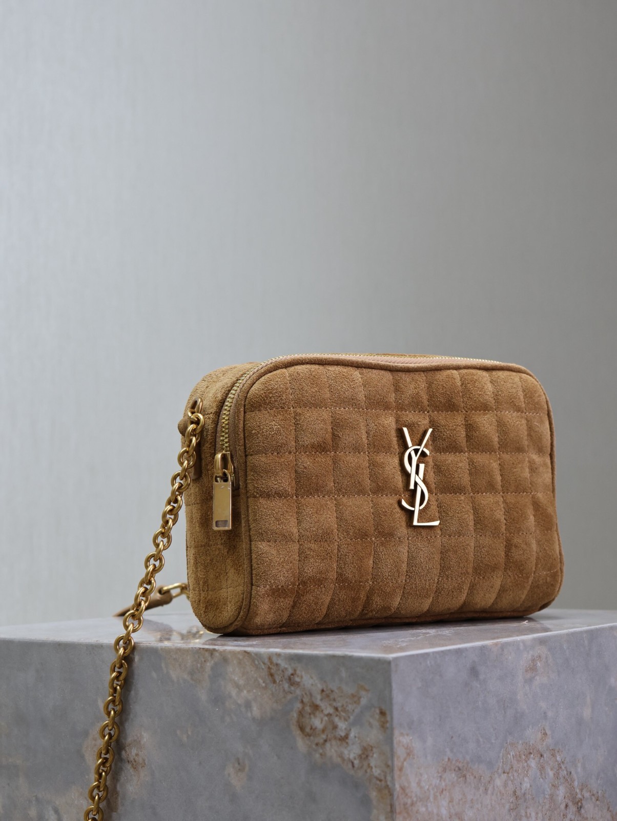 080 YSL 764809