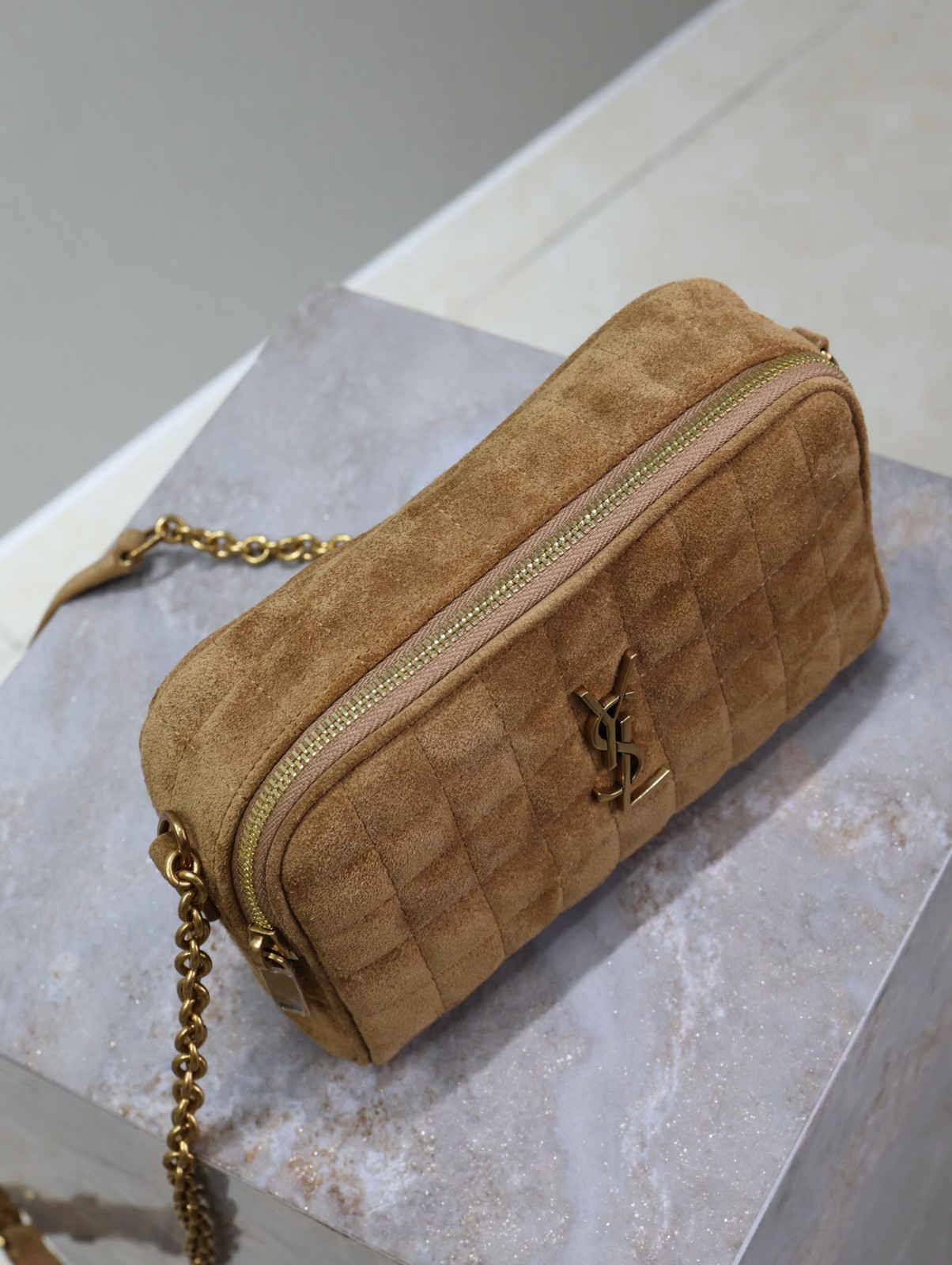 080 YSL 764809