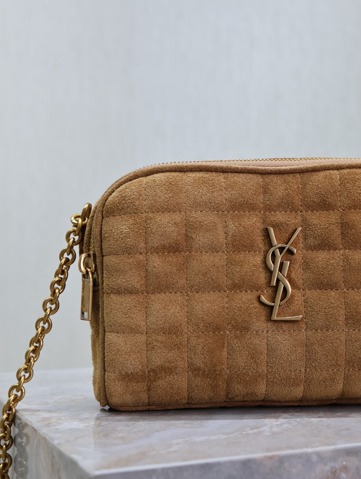 080 YSL 764809