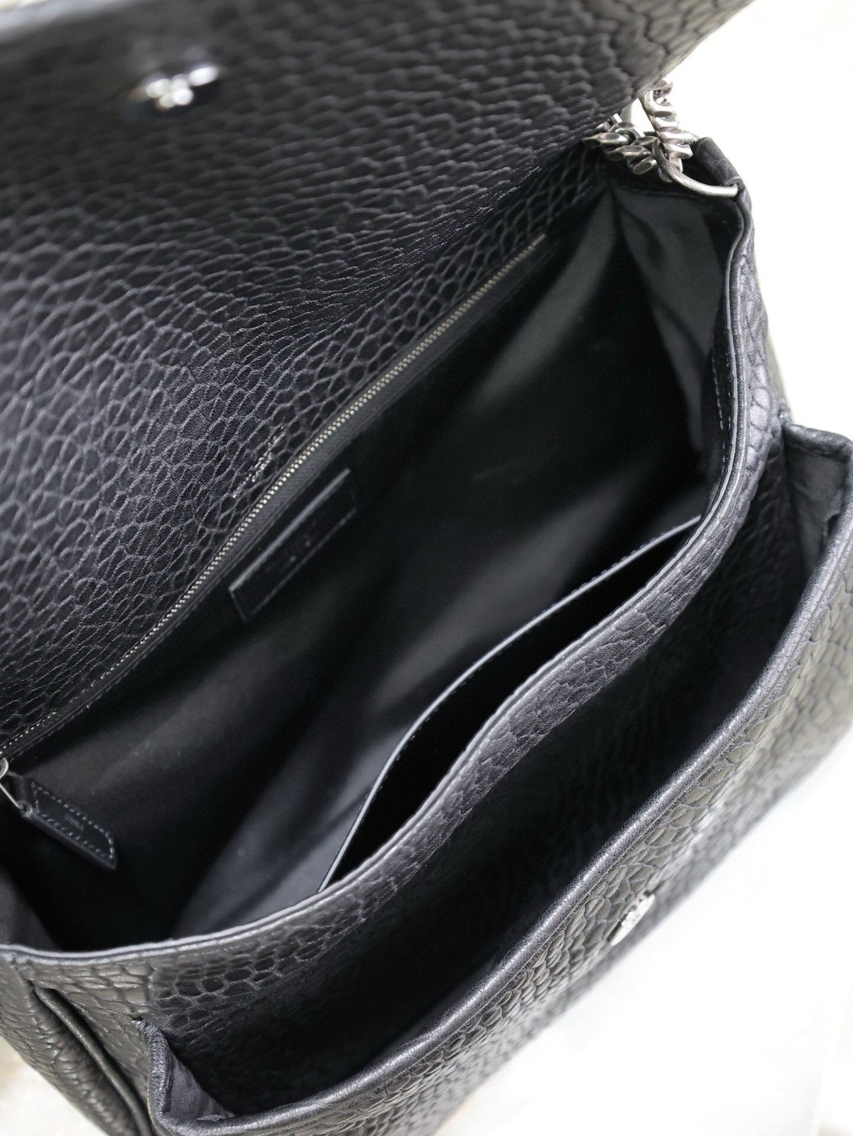075 YSL 498830