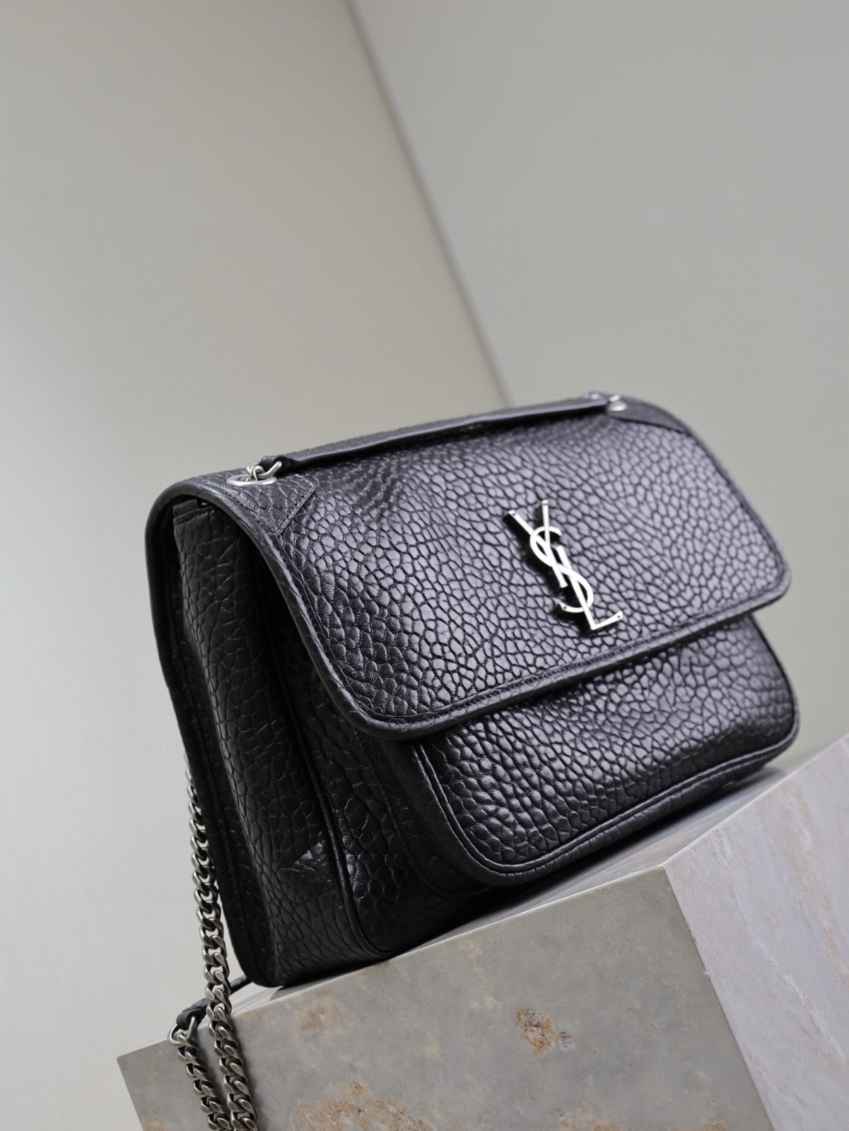 075 YSL 498830