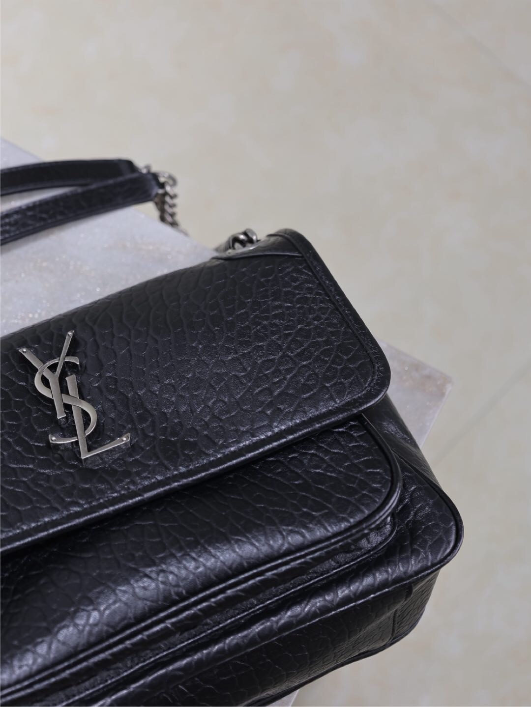 074 YSL 633158