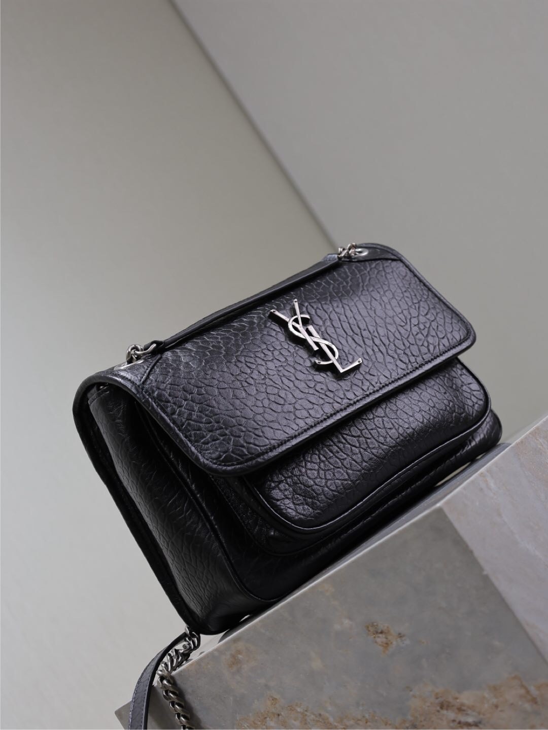 074 YSL 633158