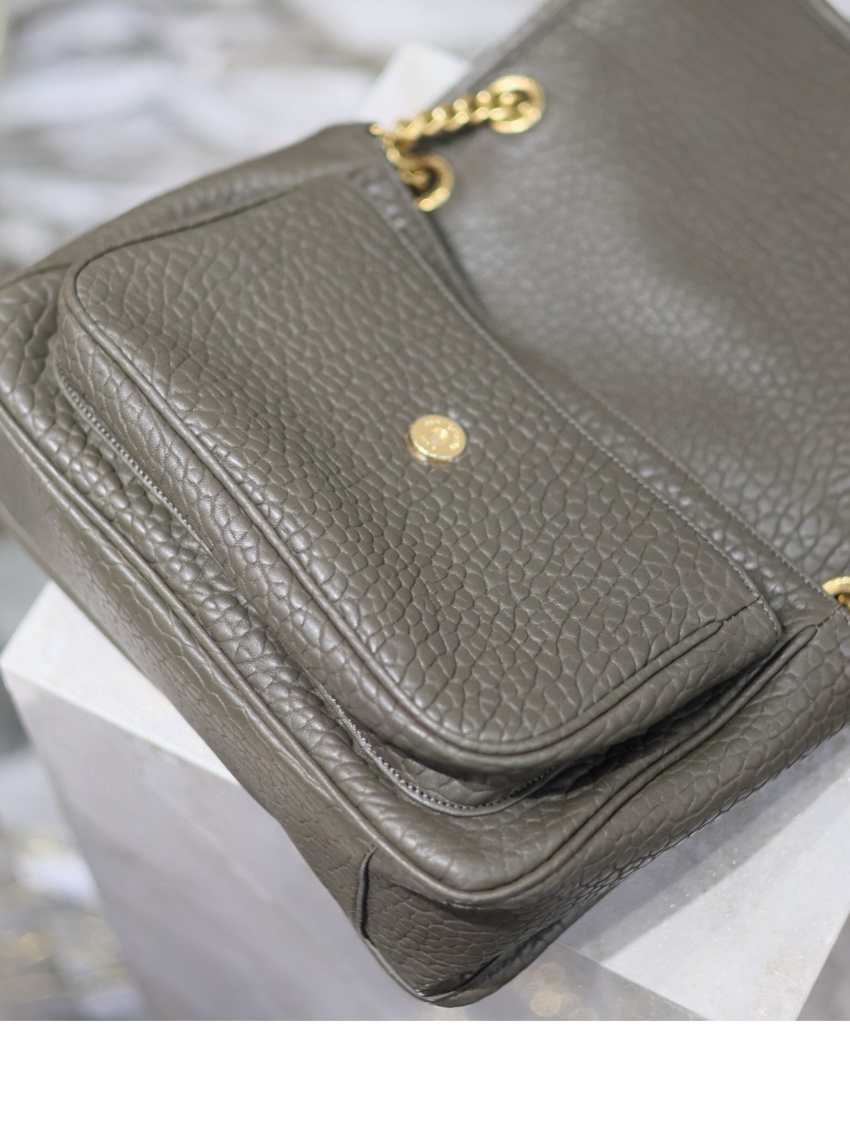 072 YSL 633158