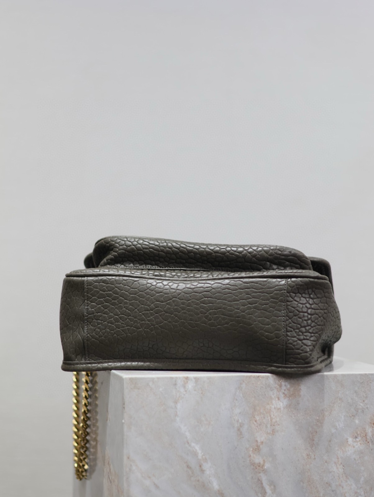 072 YSL 633158