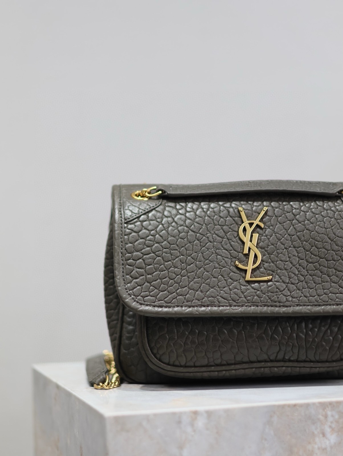 071 YSL 633151