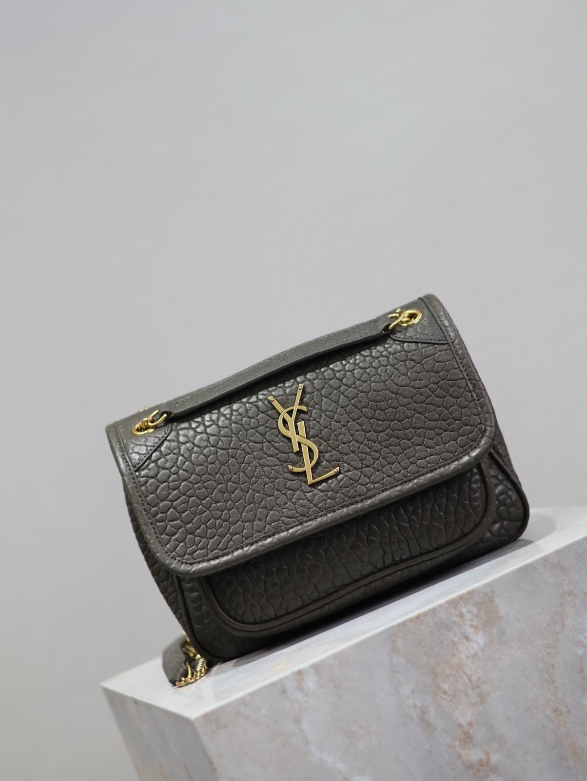071 YSL 633151