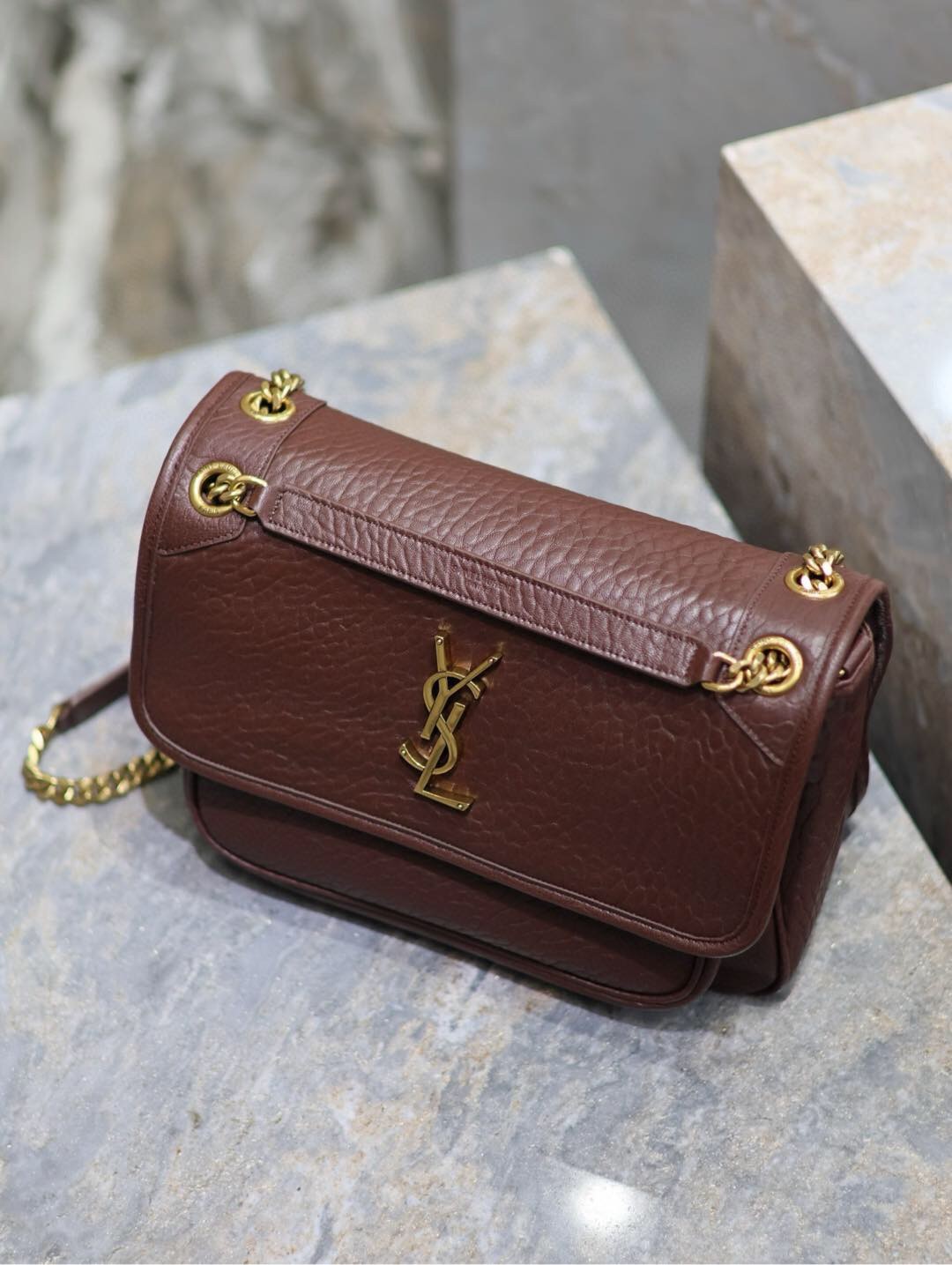 070 YSL 633158