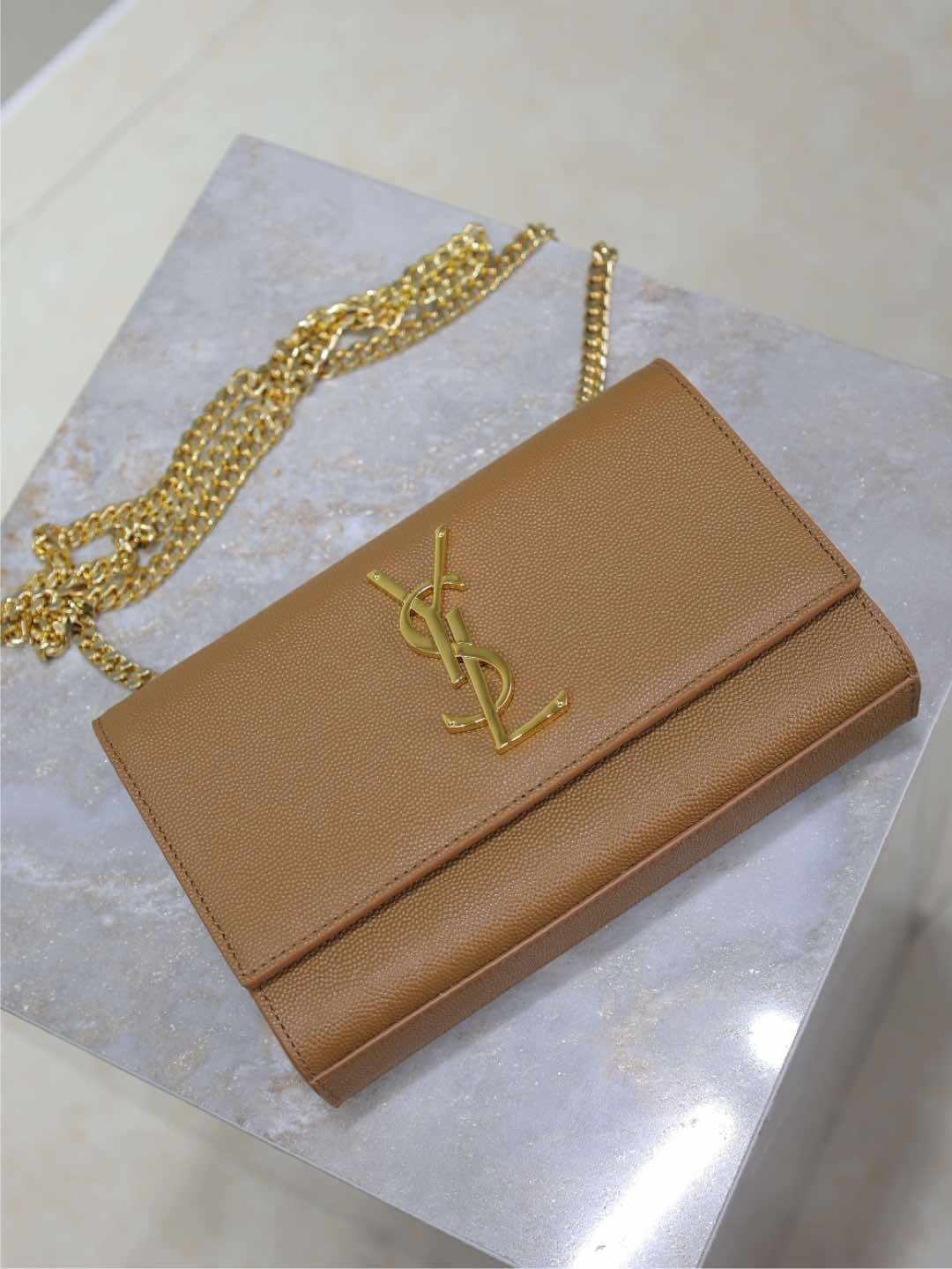 061 YSL 469390
