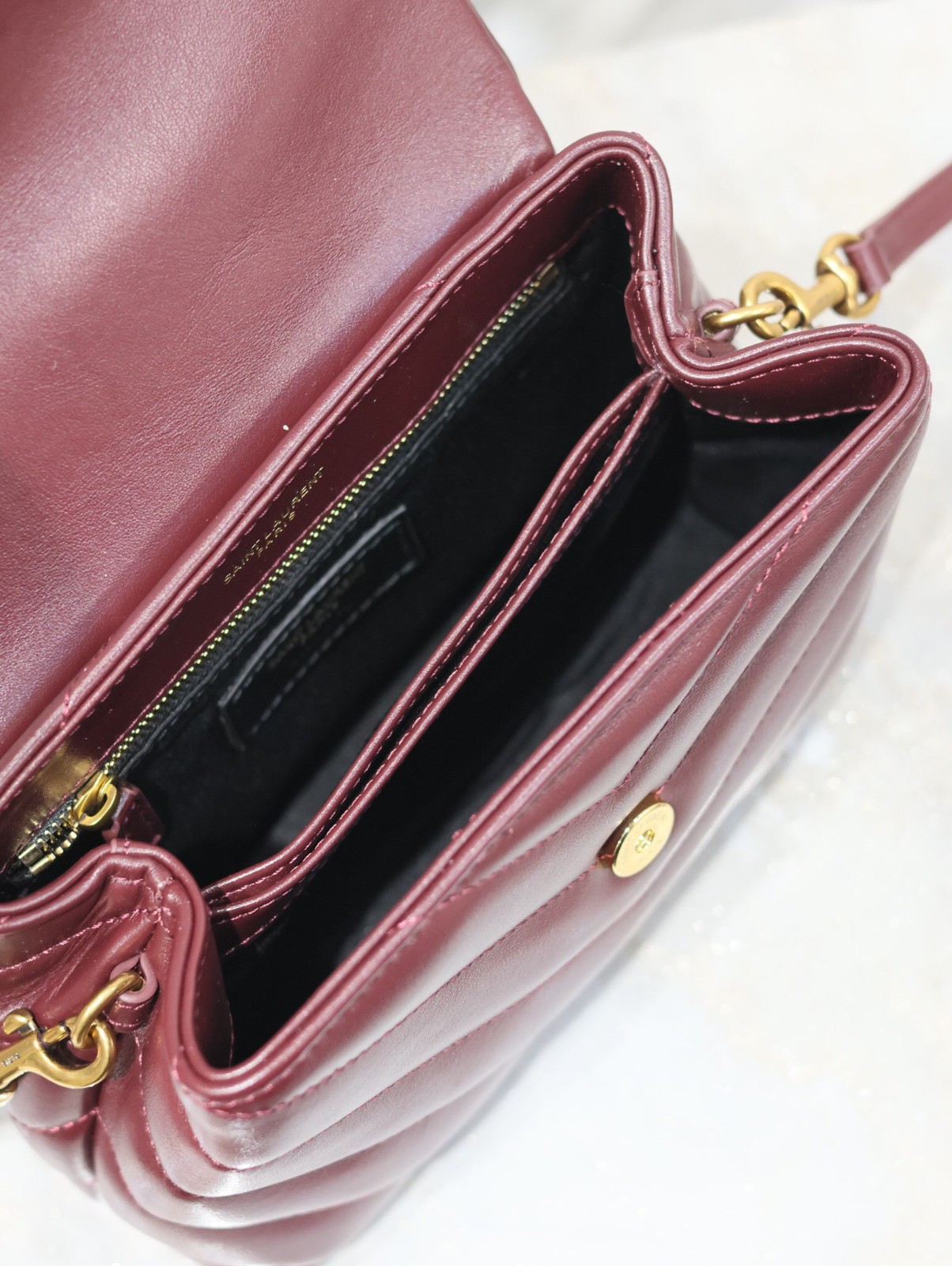 057 YSL 467072