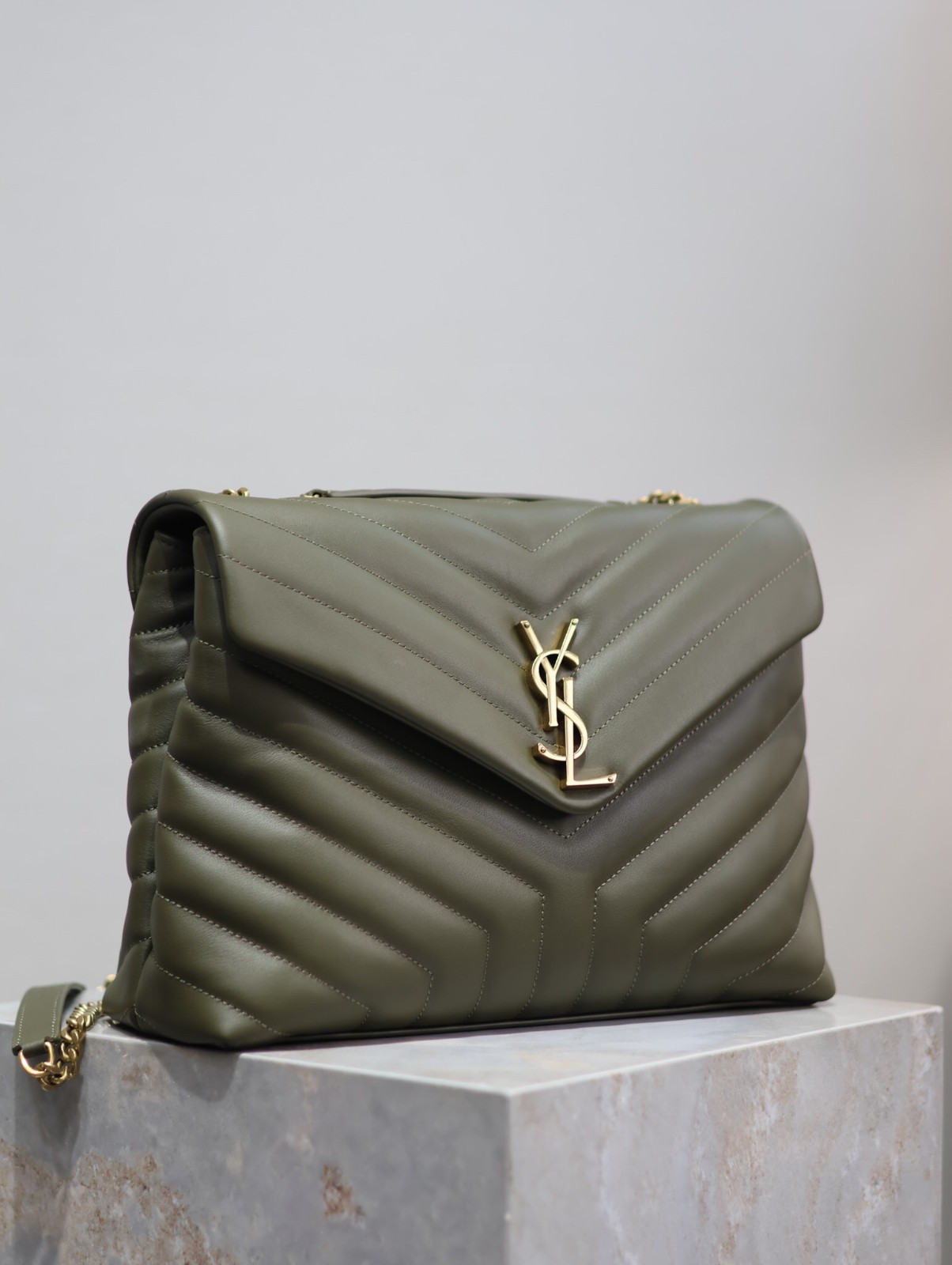 054 YSL 487216