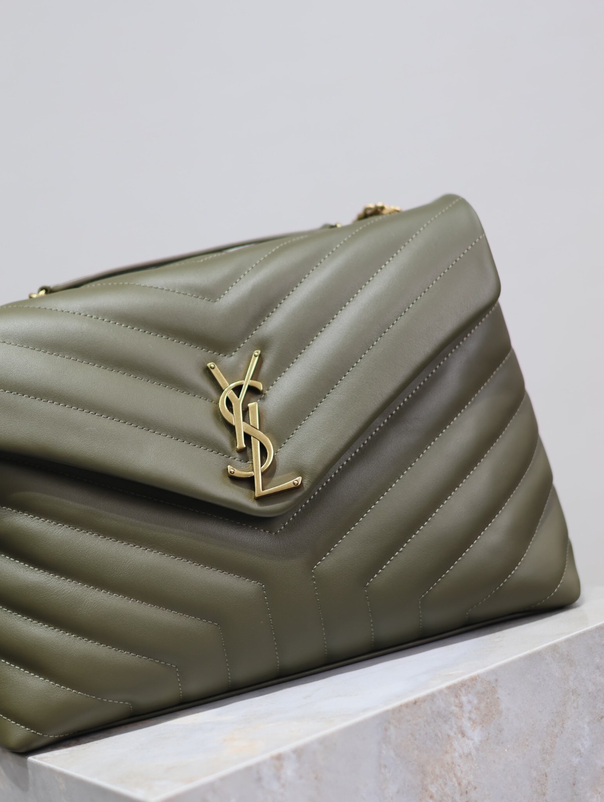 054 YSL 487216