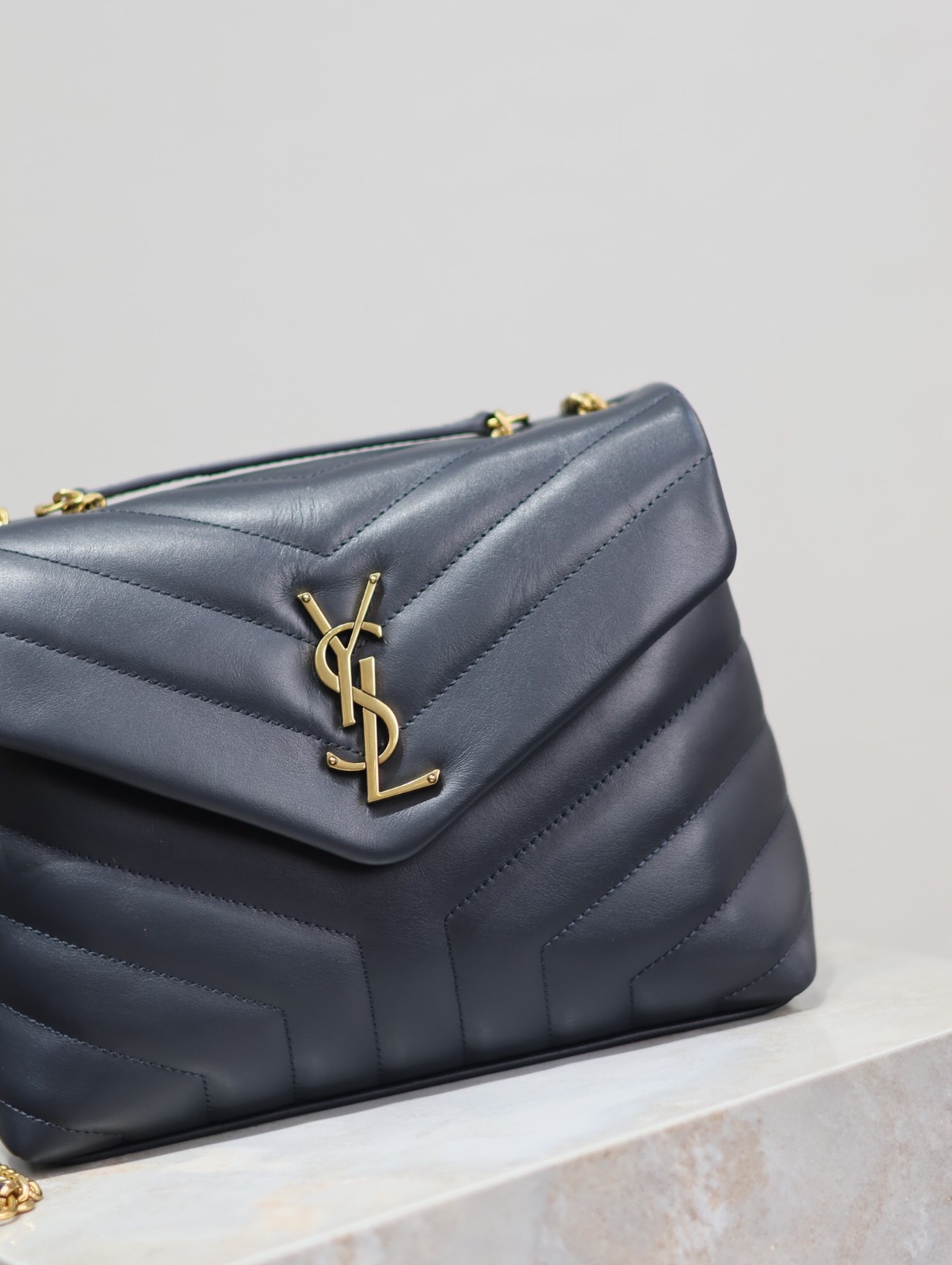 048 YSL 494699
