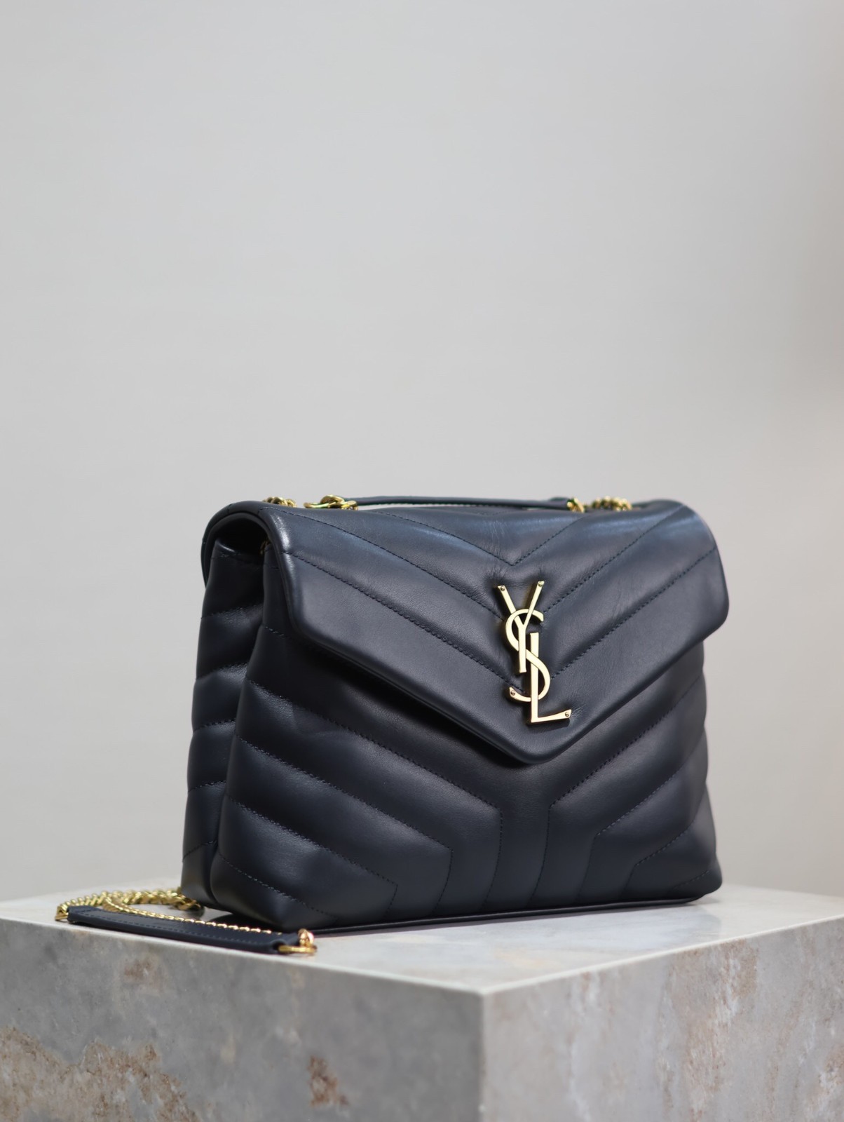 048 YSL 494699