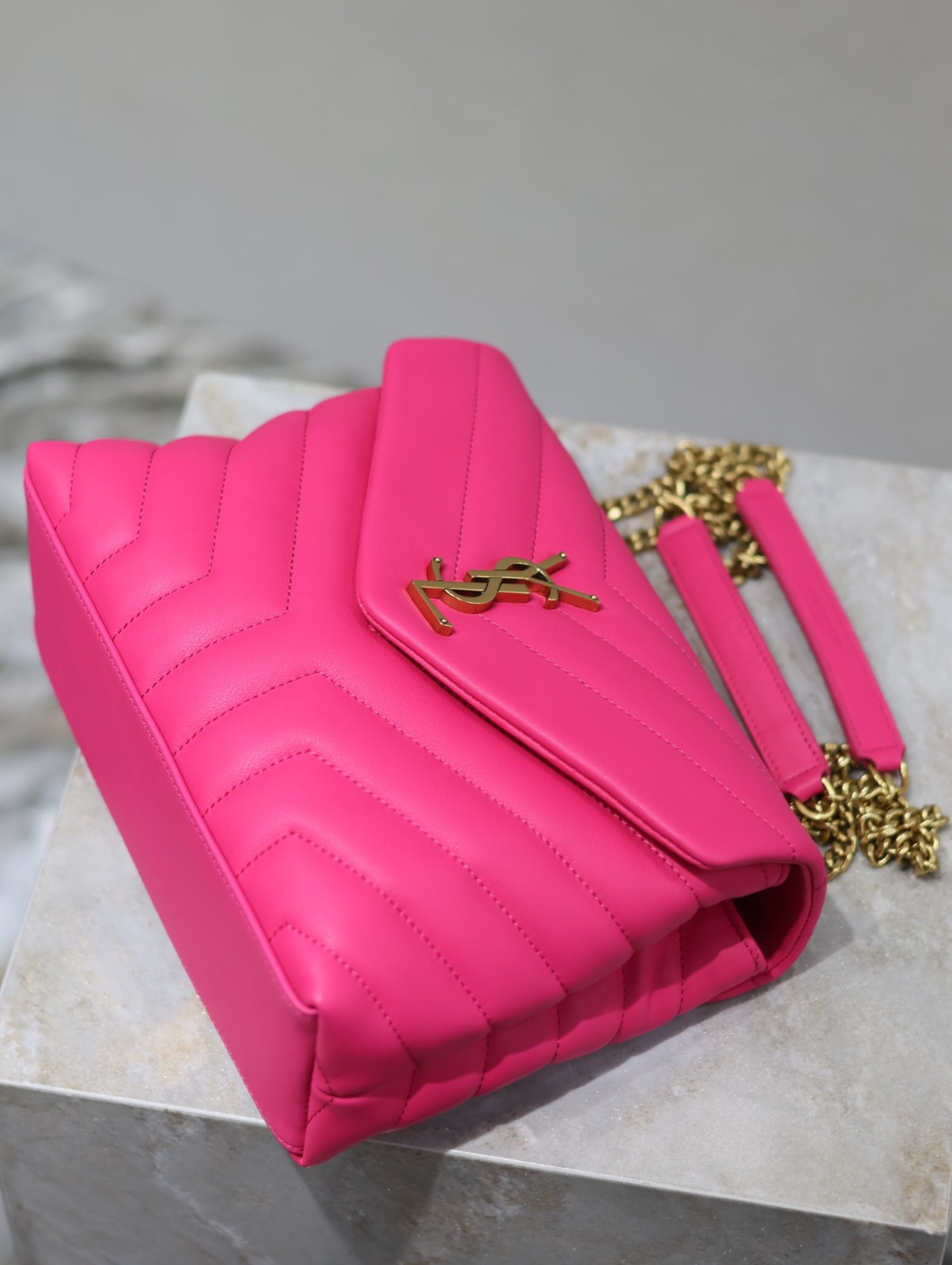 047 YSL 494699