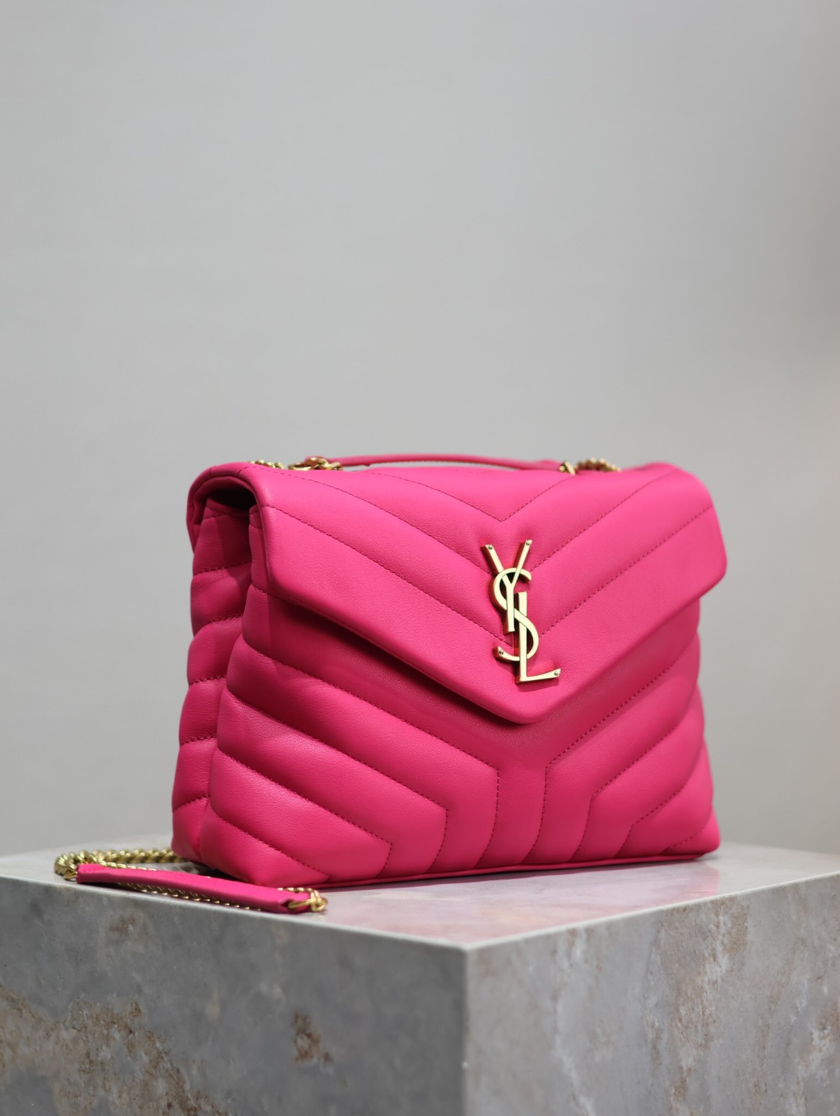 047 YSL 494699