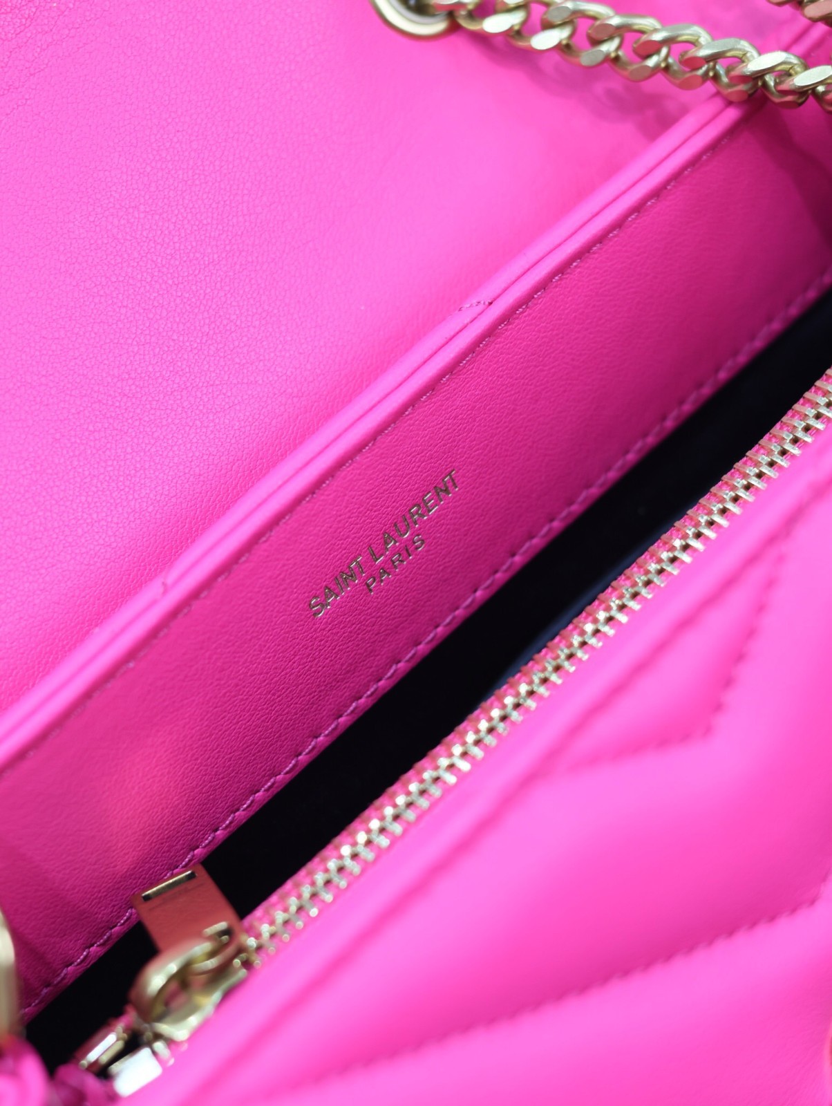 047 YSL 494699