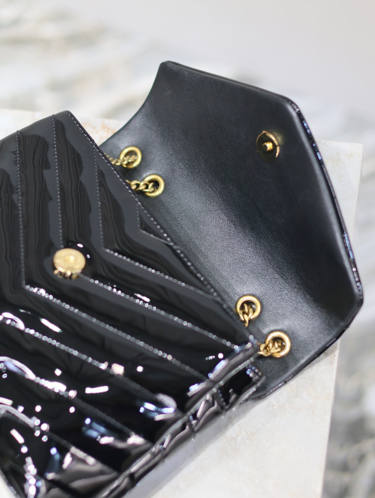 046 YSL 494699