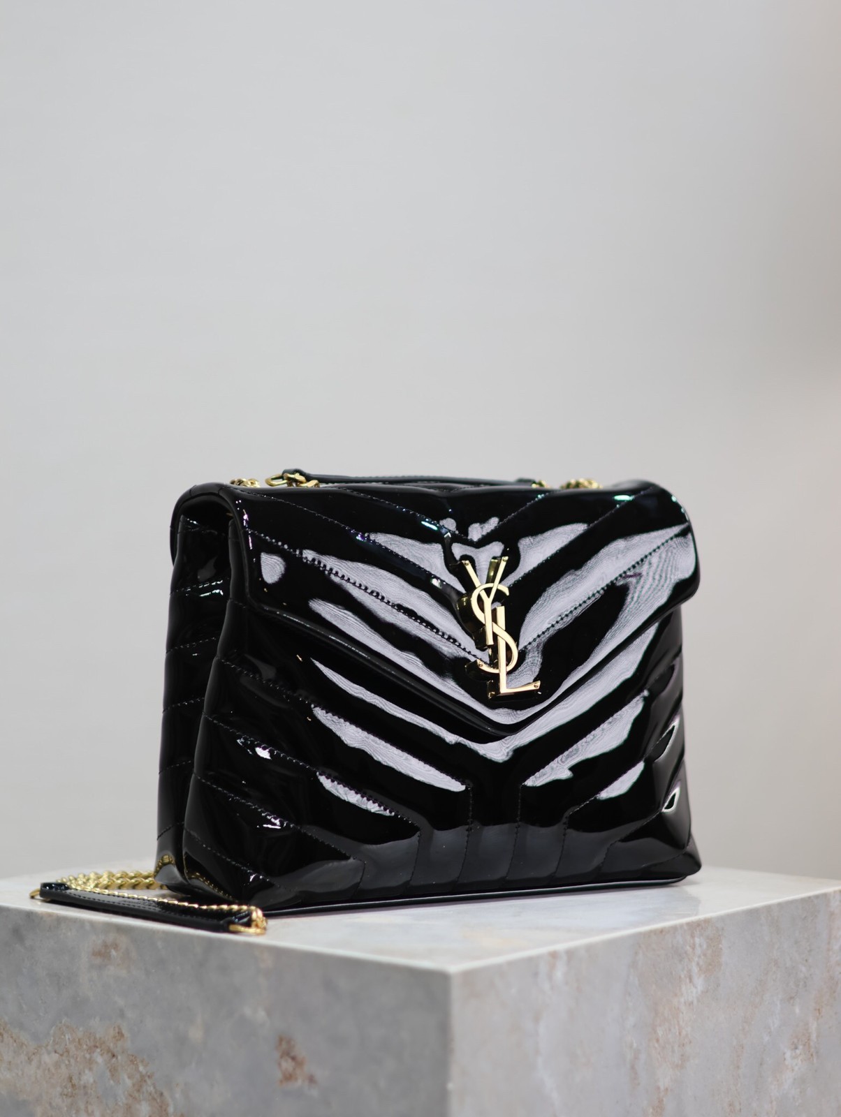 046 YSL 494699