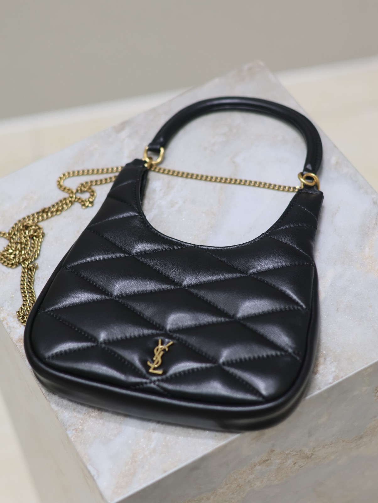 045 YSL 793608
