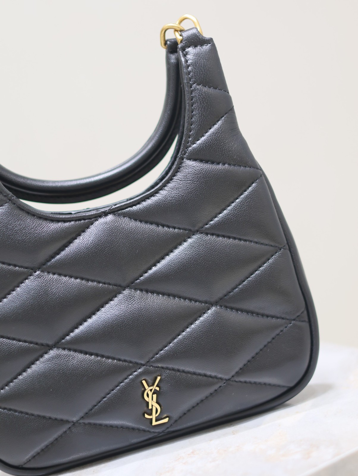 045 YSL 793608