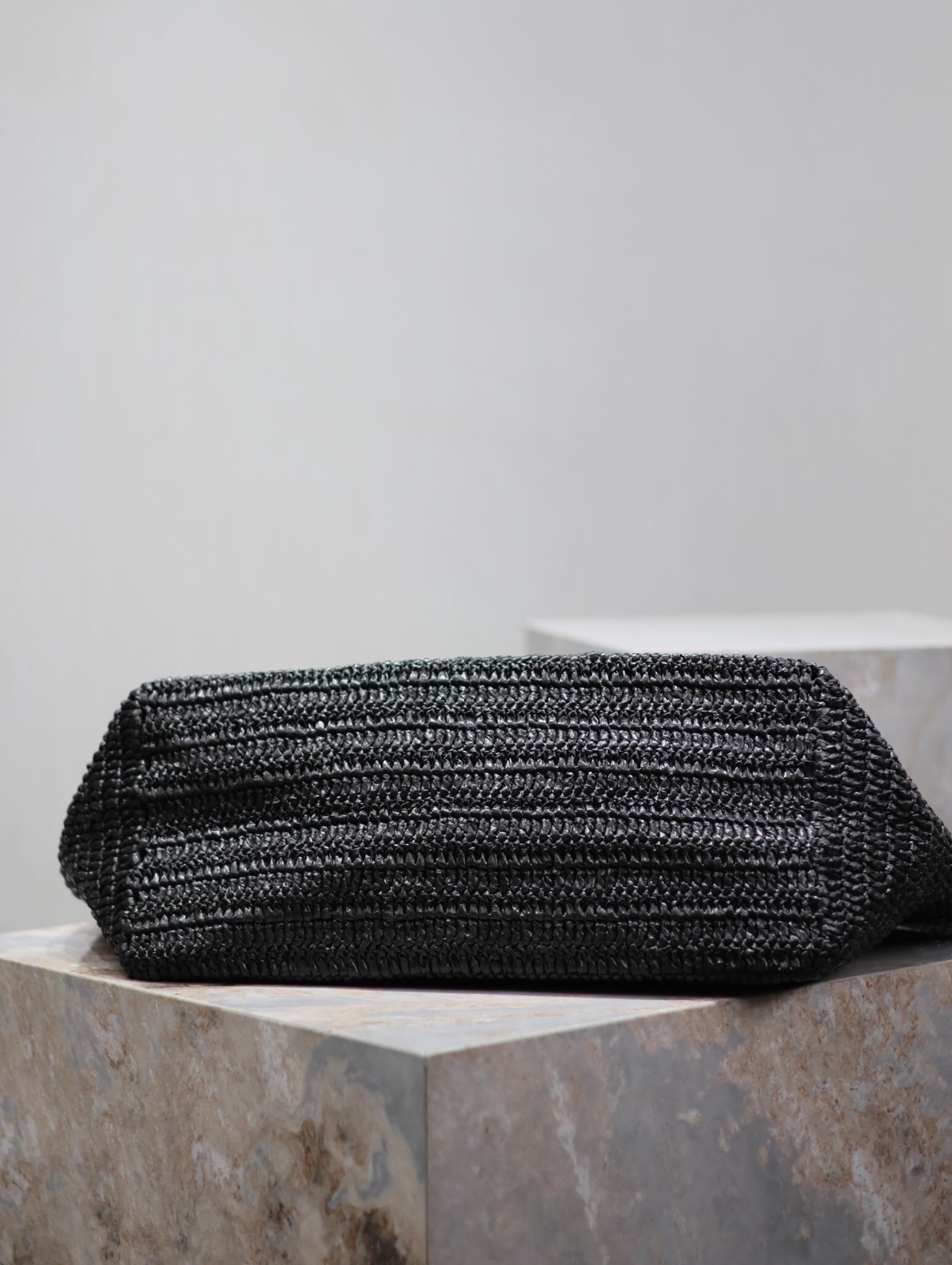 041 YSL 379269