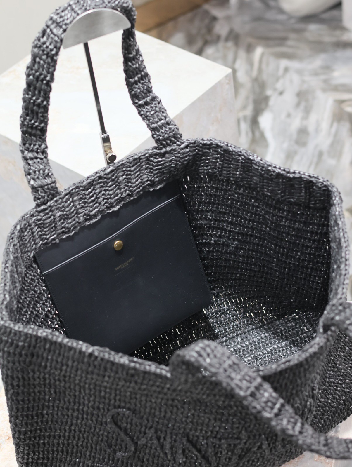 041 YSL 379269