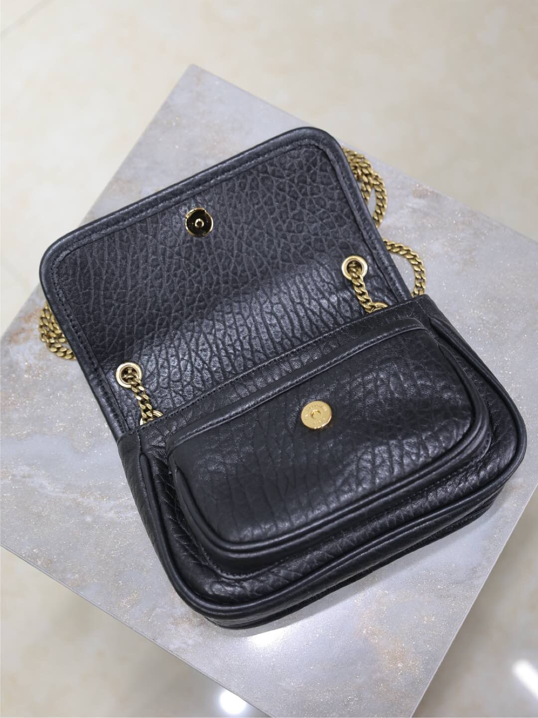 040 YSL 828736
