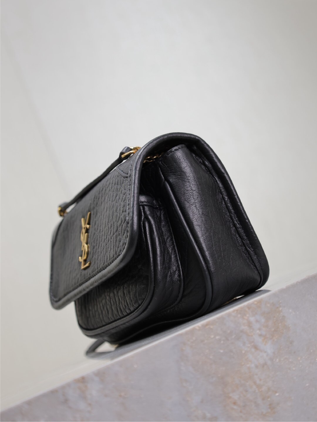 040 YSL 828736