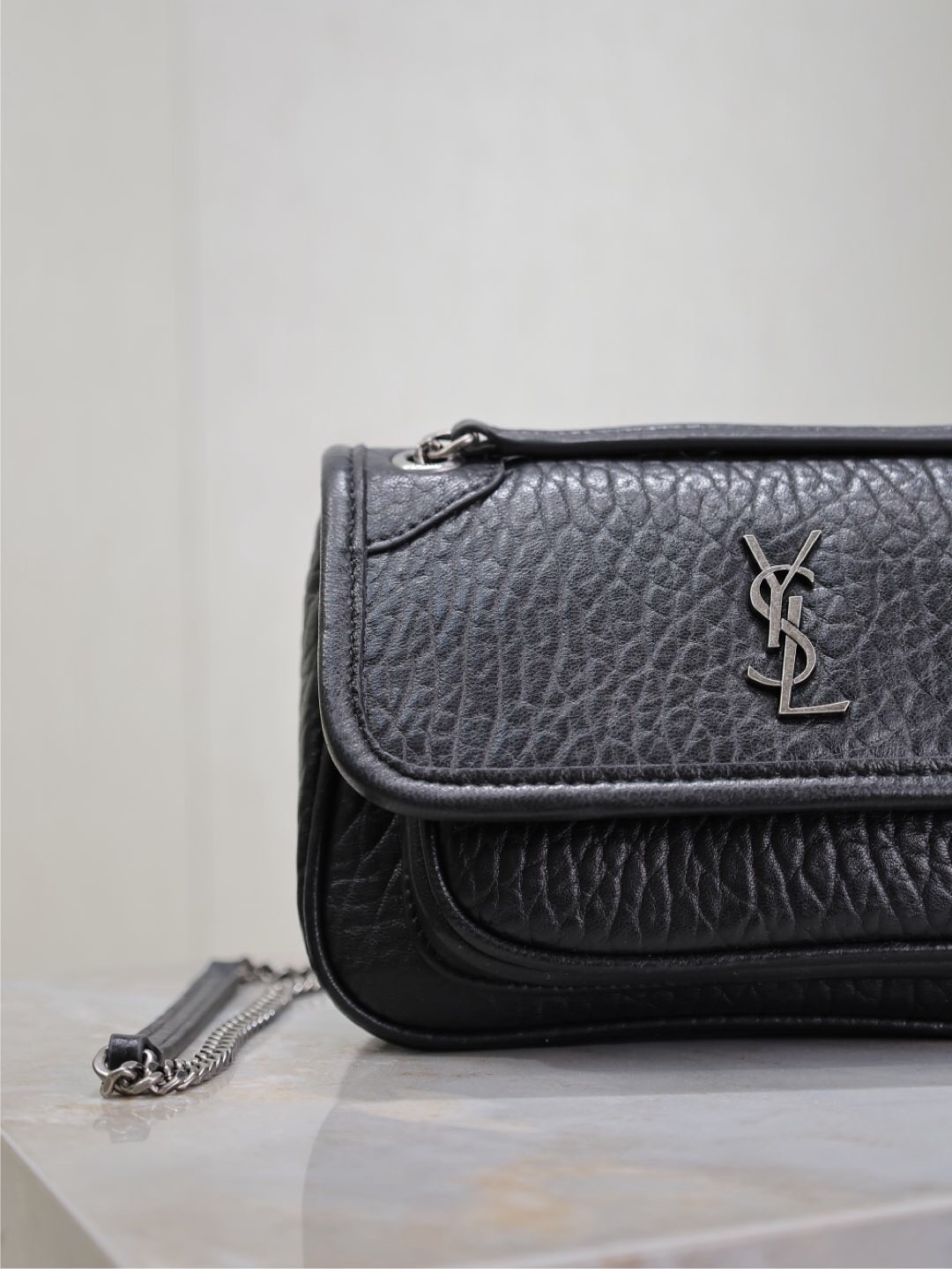 039 YSL 828736