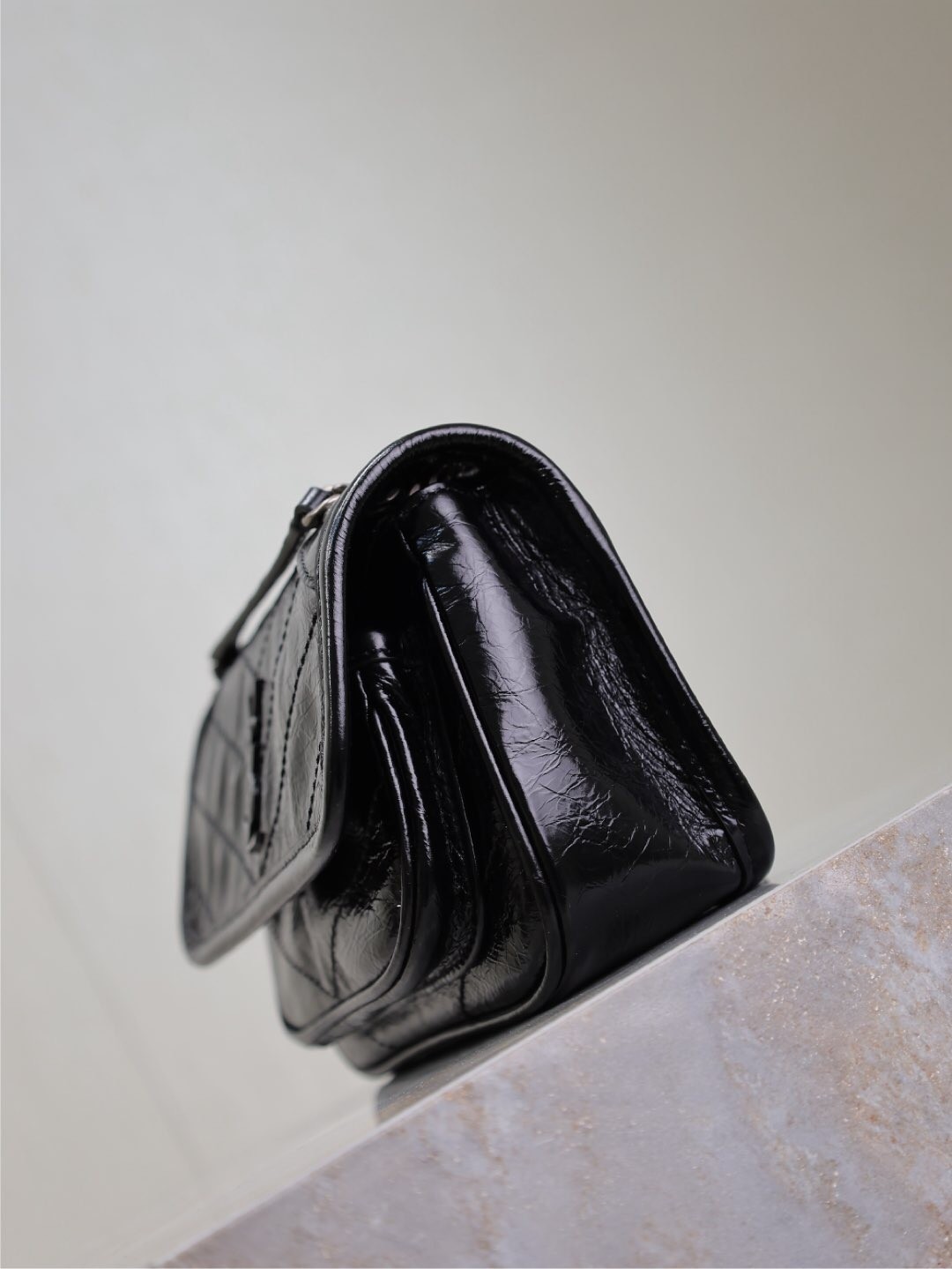 038 YSL 828736
