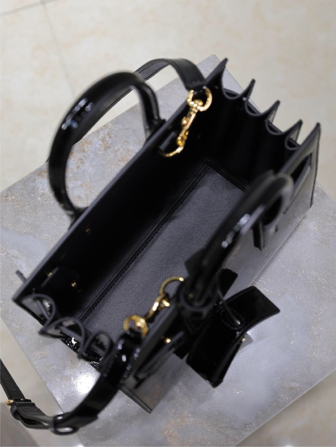 034 YSL 717440