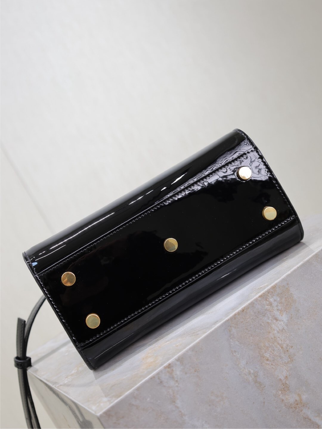 034 YSL 717440